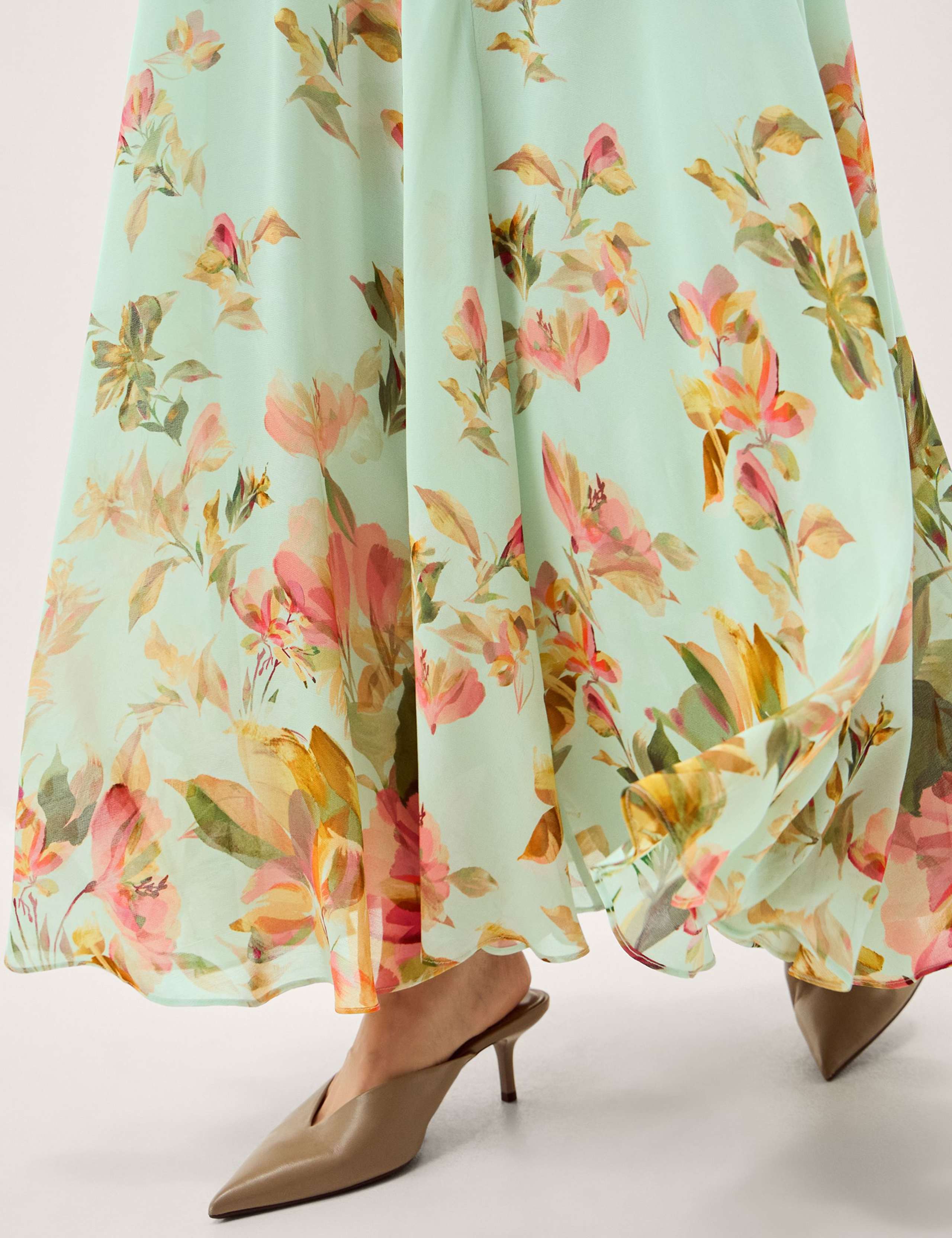 Floral V-Neck Ruffle Maxi Skater Dress 4 of 5