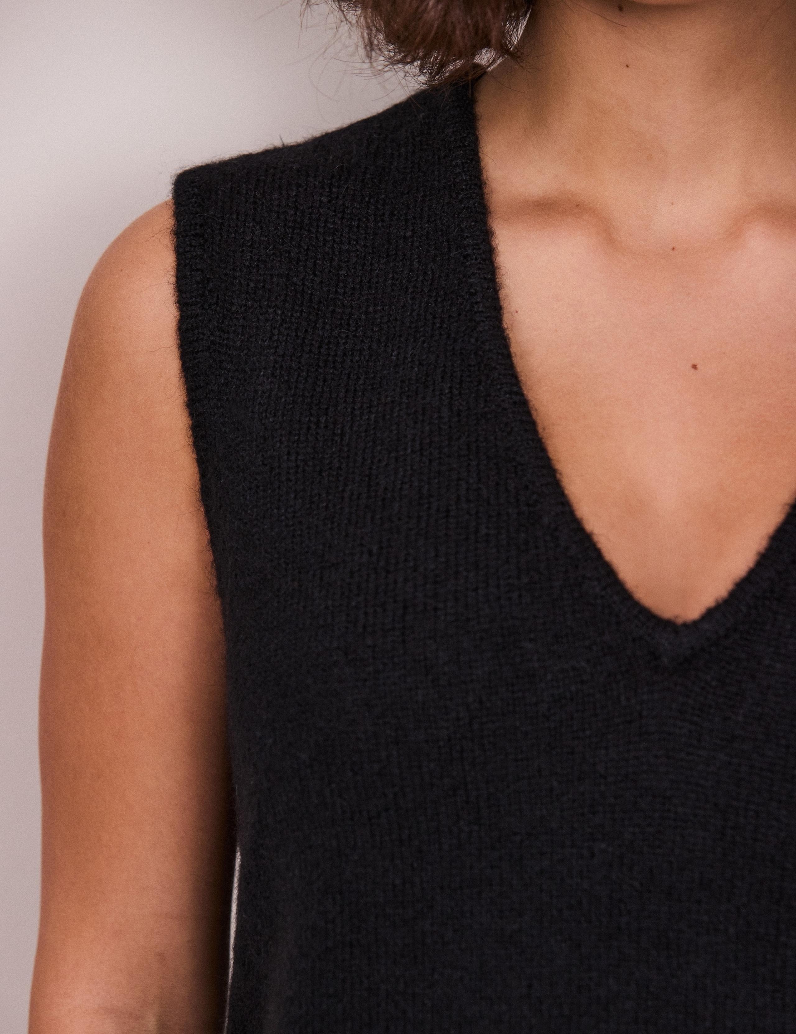 Feather Trim V Neck Relaxed Knitted Vest with Wool 3 of 6