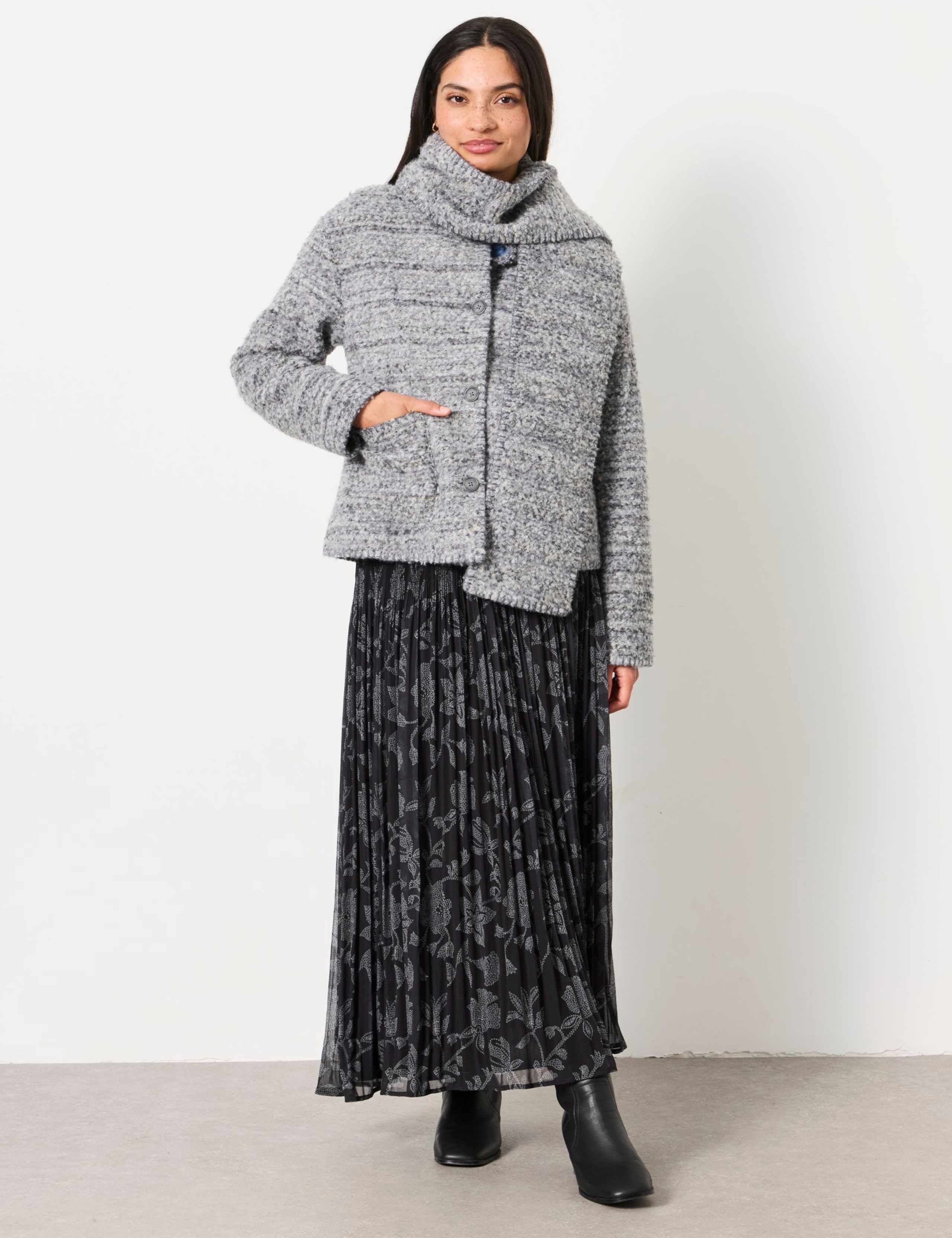 Herringbone Short Jacket with Scarf 5 of 9