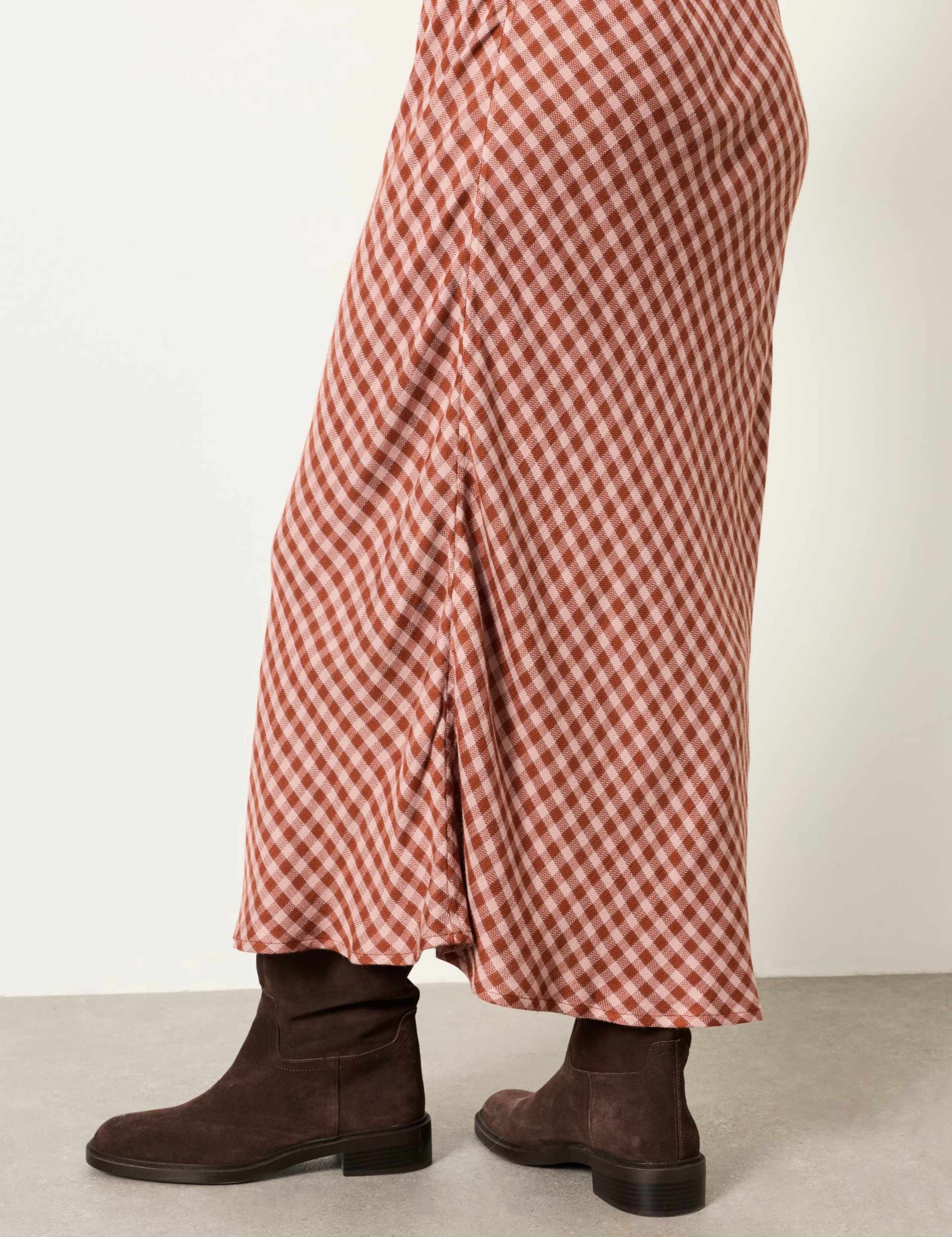 Checked V-Neck Tie Detail Maxi Waisted Dress 6 of 6