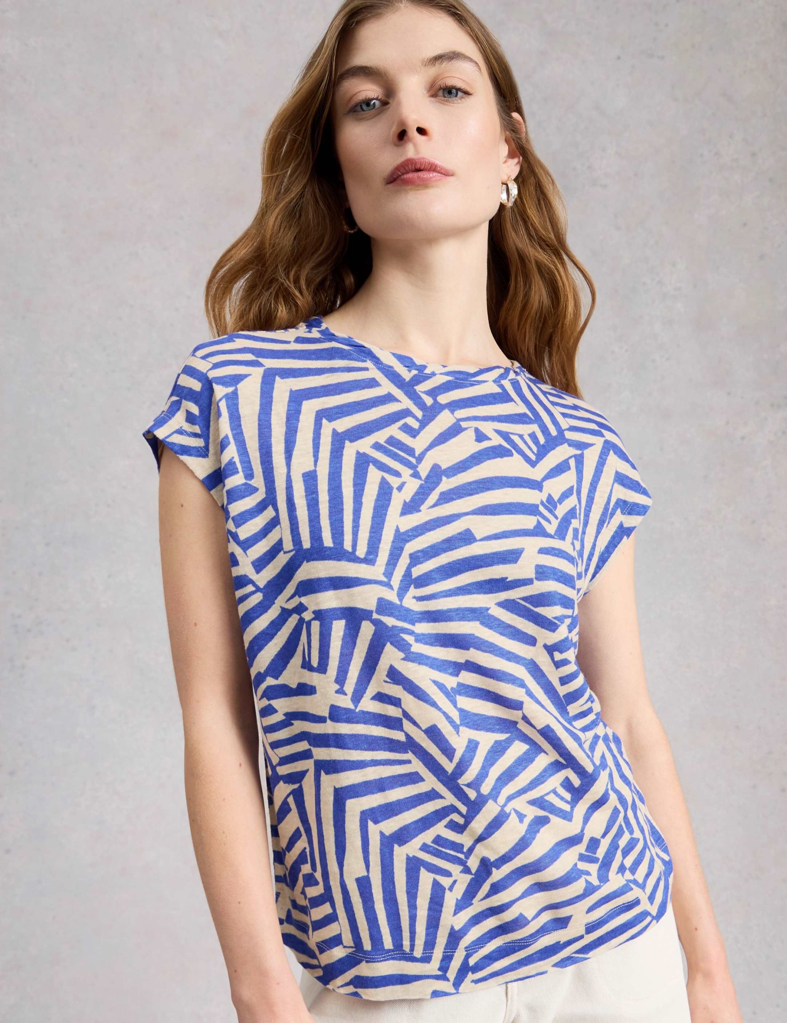 Pure Linen Printed T-Shirt 4 of 6