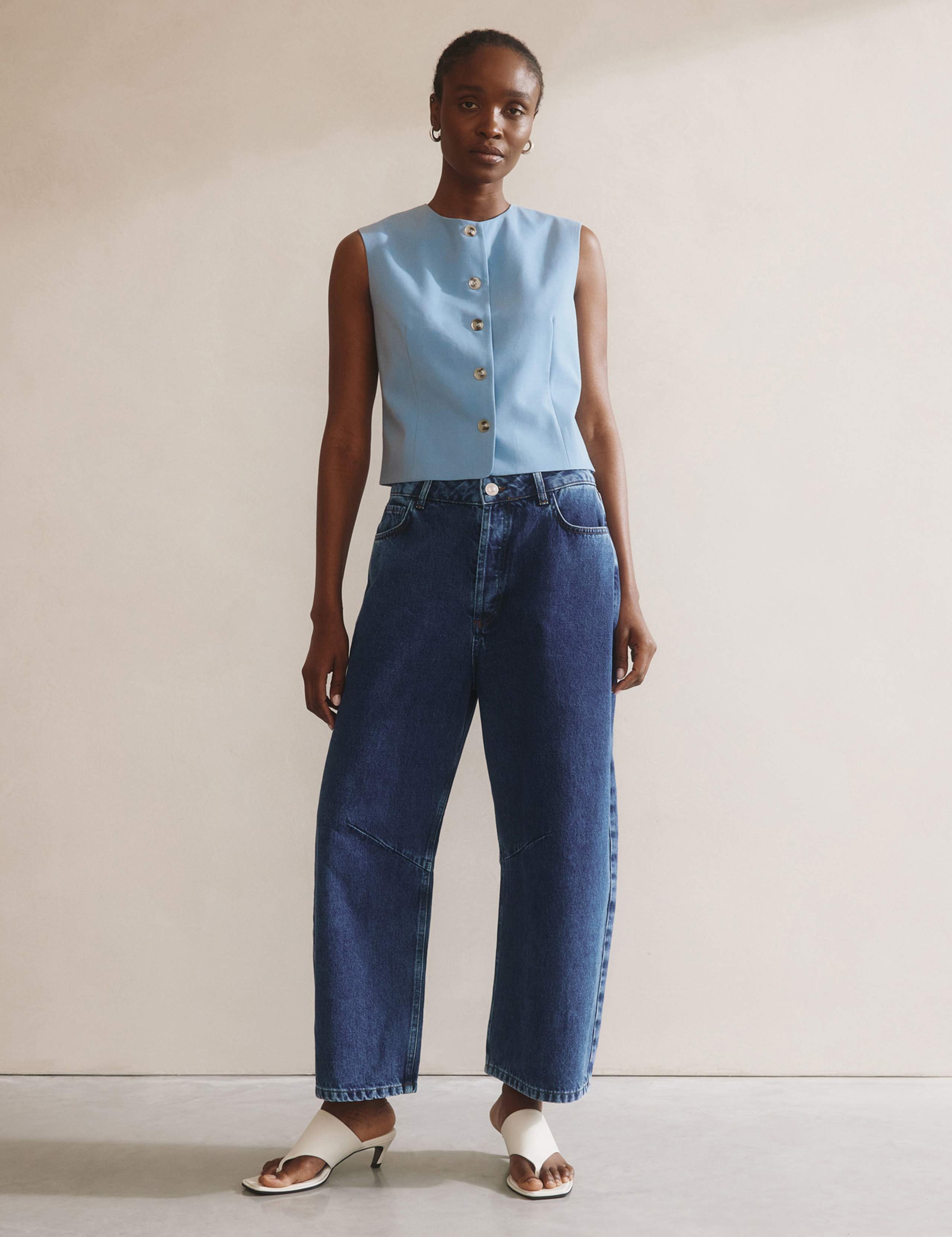 Single Breasted Cropped Waistcoat 3 of 6