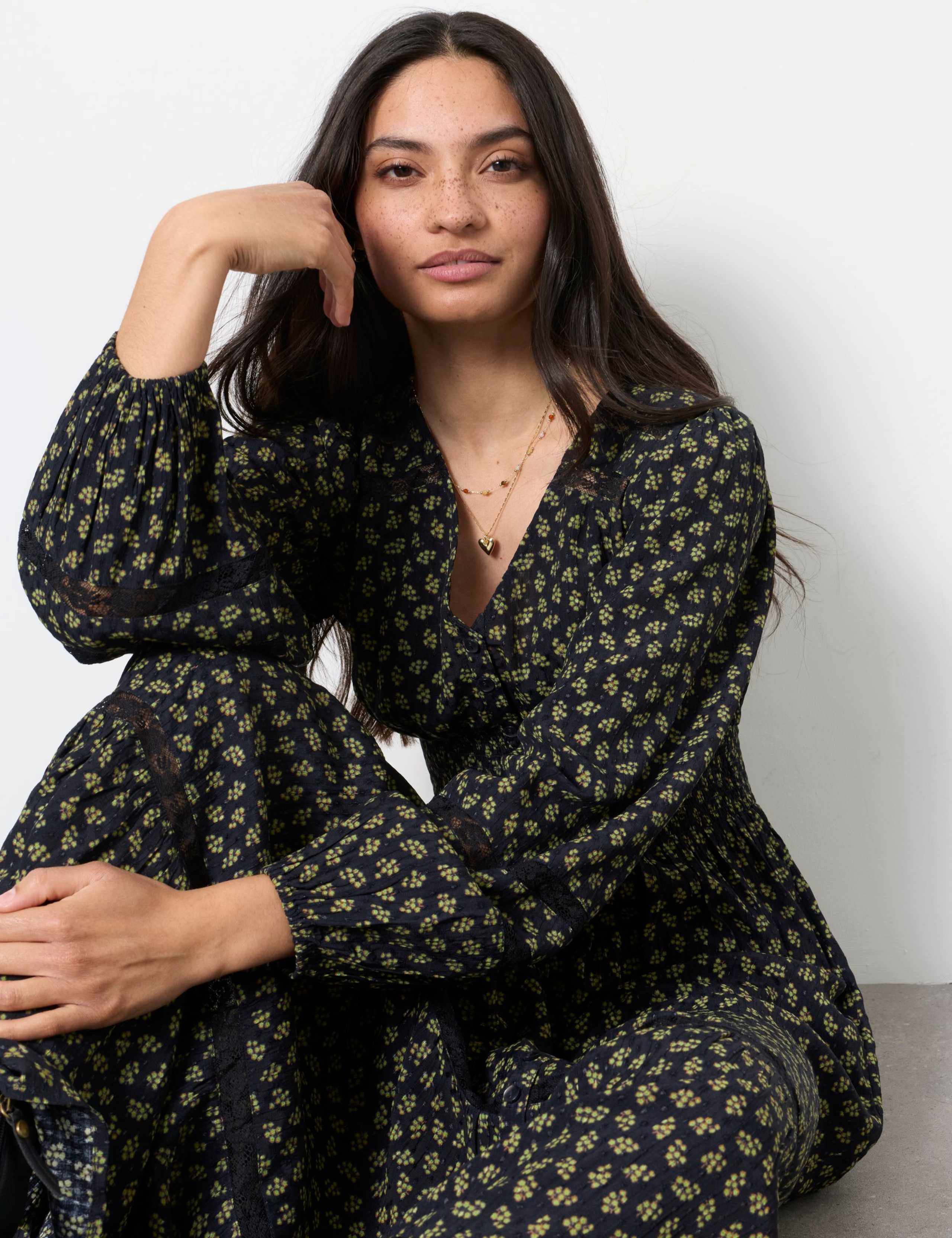 Jacquard Lace Insert Maxi Shirred Dress 3 of 6