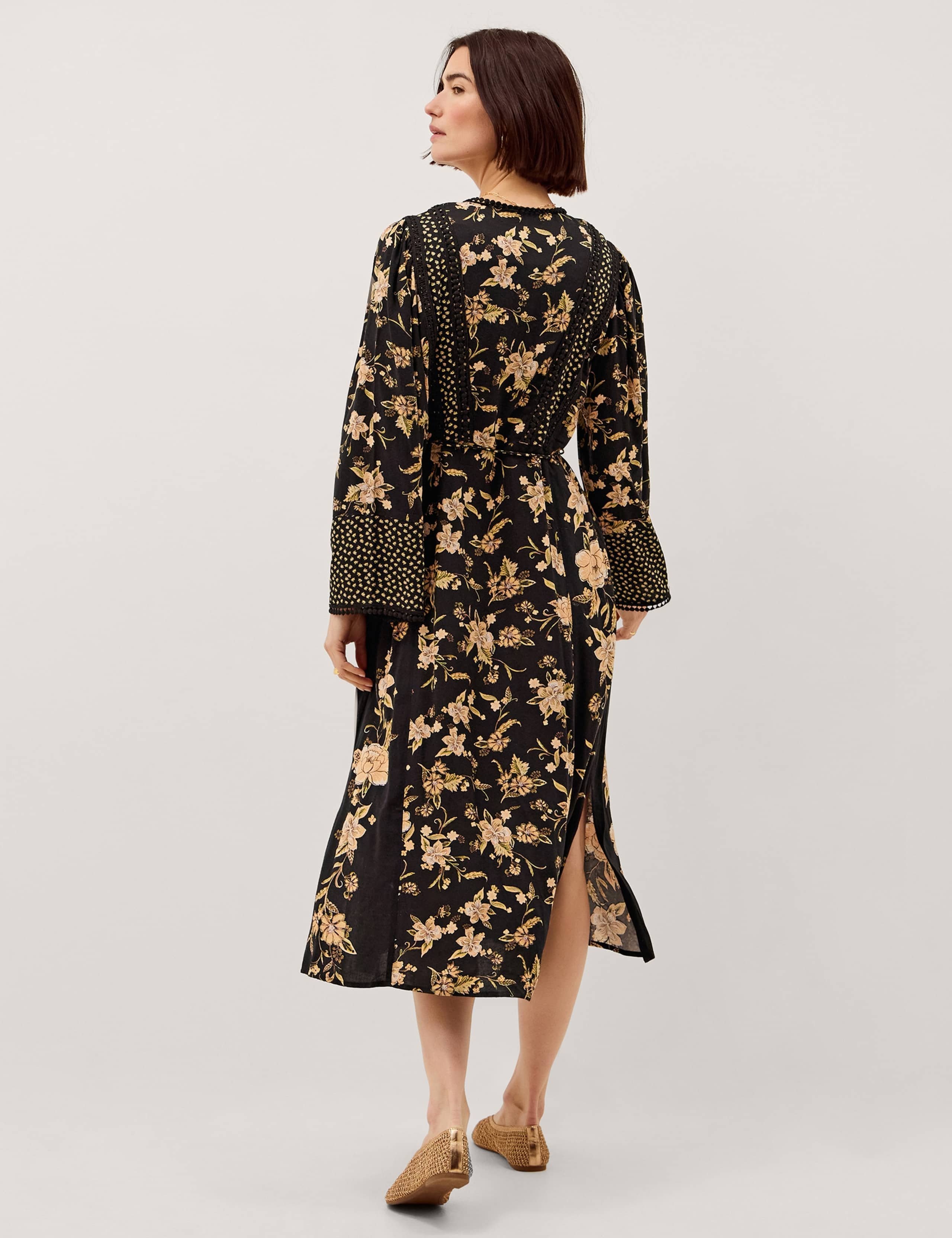 Floral V-Neck Midi Dress 4 of 5