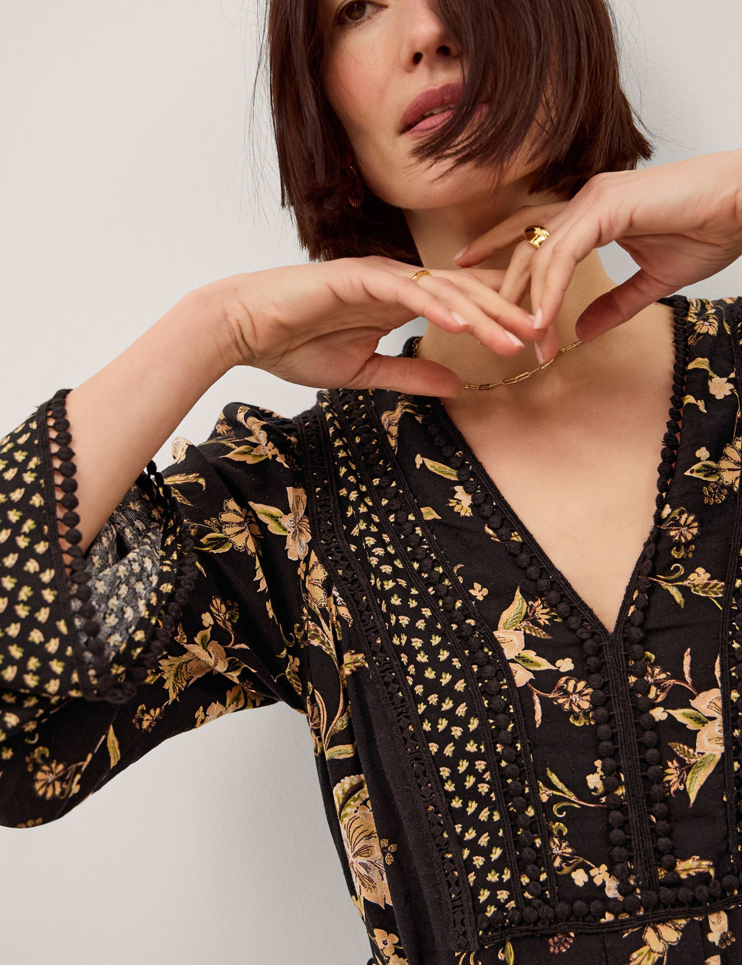 Floral V-Neck Midi Dress 5 of 5