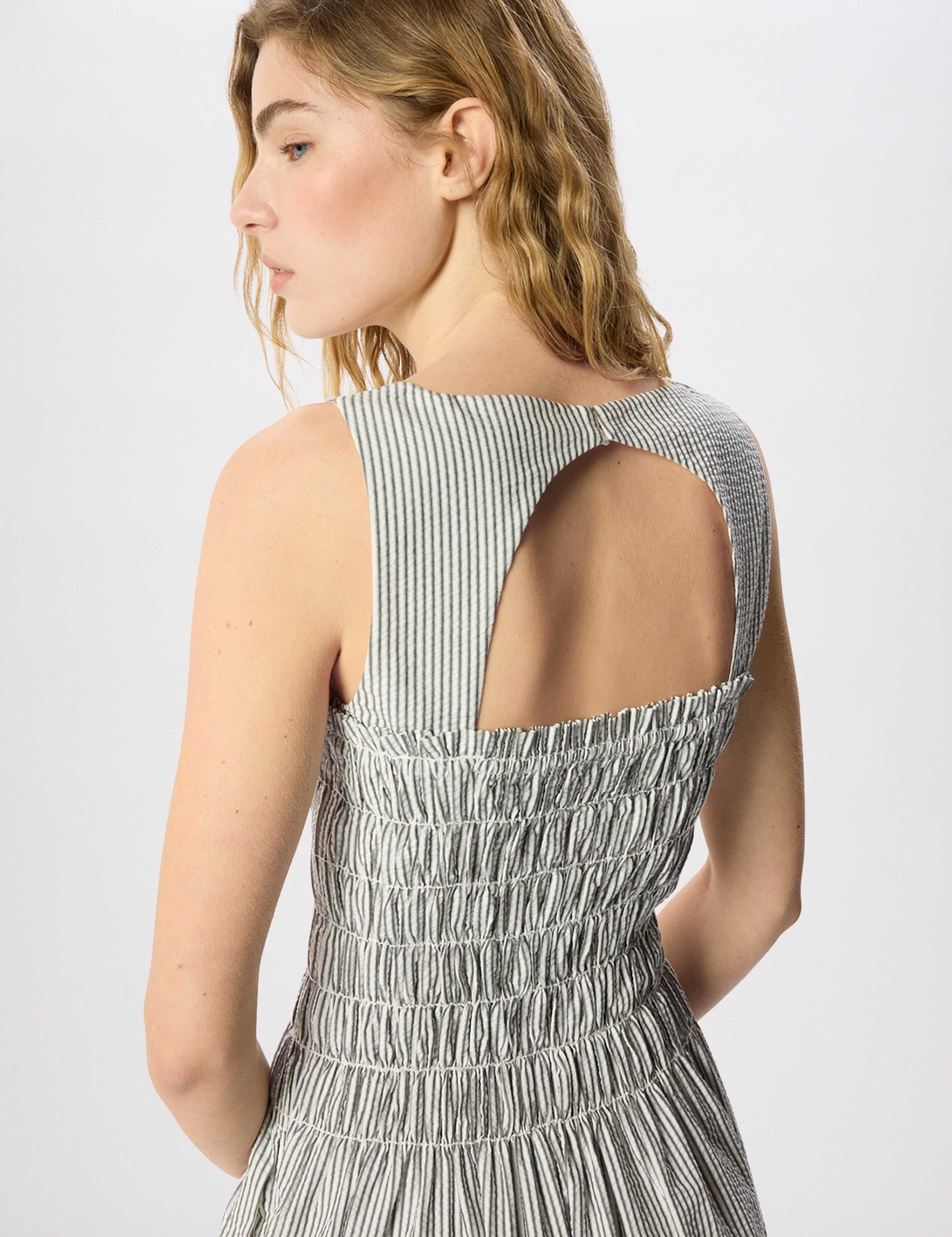 Seersucker Ruched Bodice Dress 3 of 6