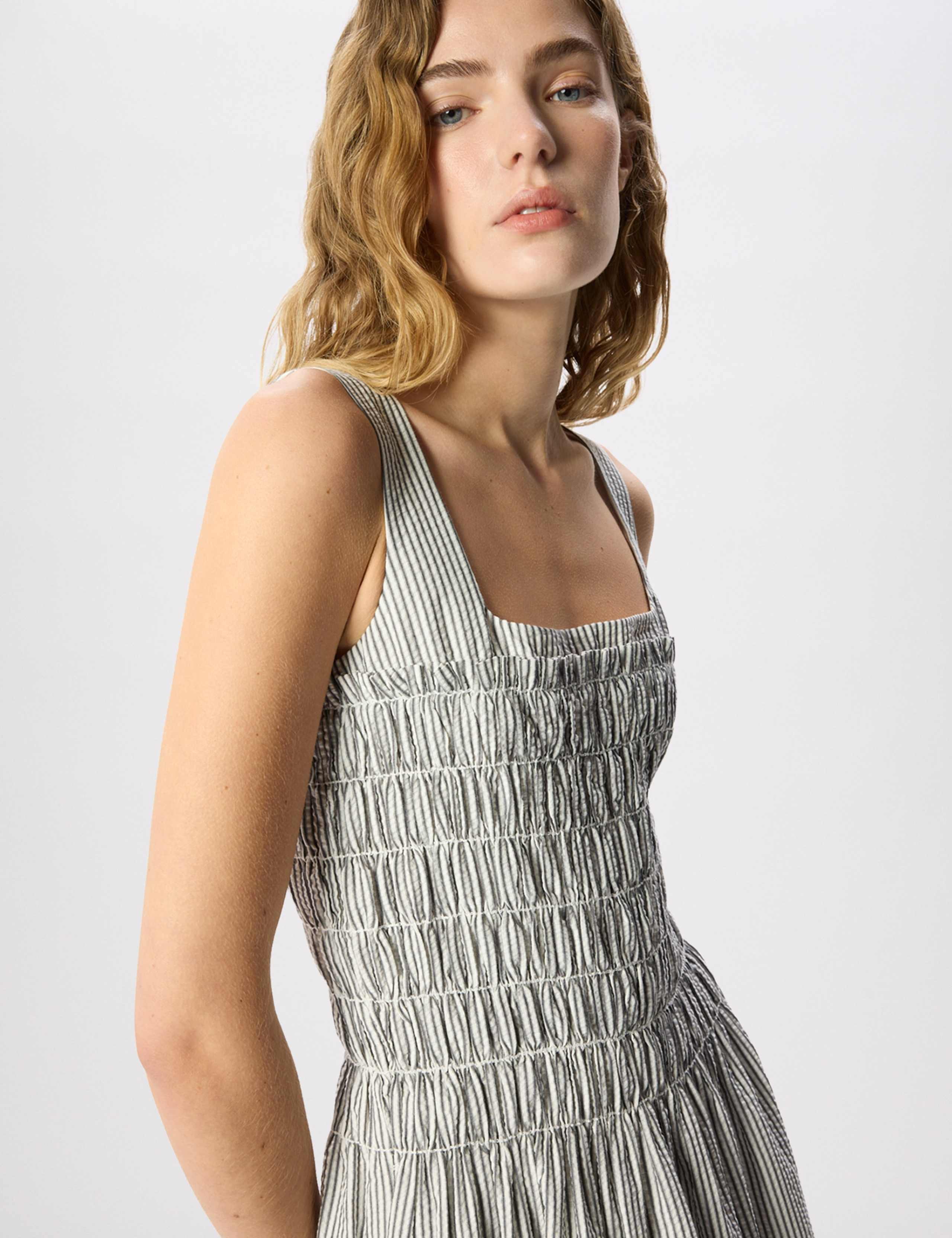 Seersucker Ruched Bodice Dress 4 of 6