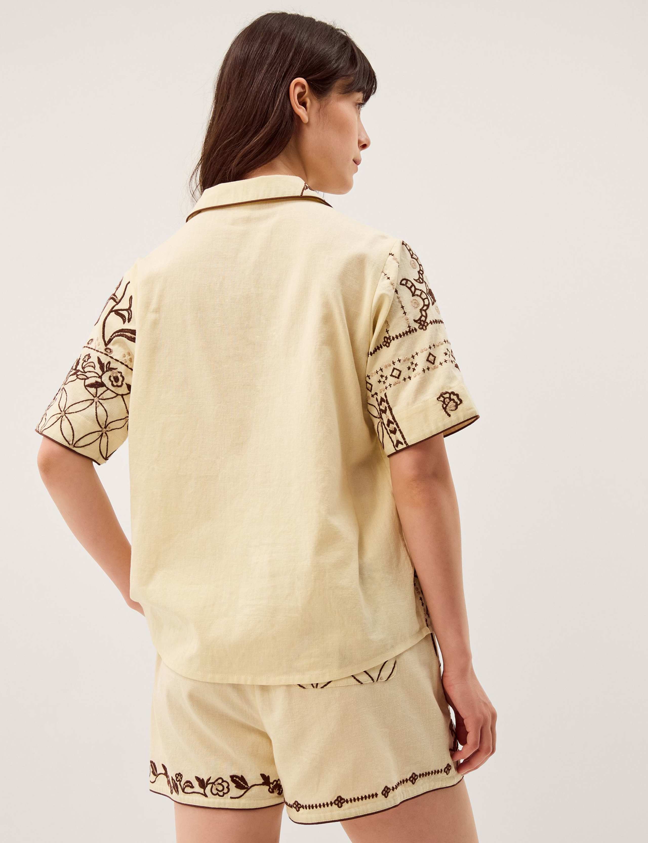 Floral Embroidered Shirt with Linen 4 of 5