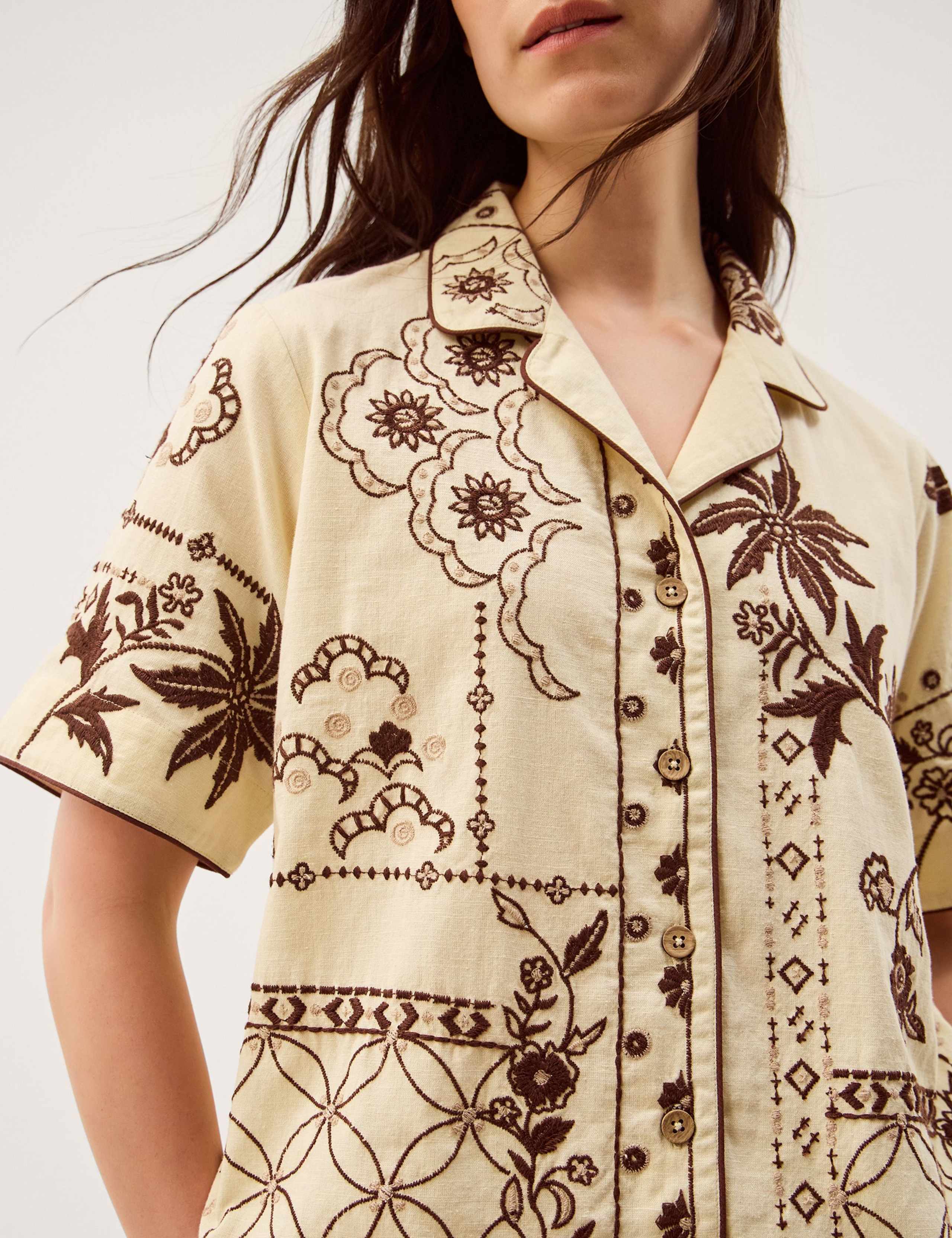 Floral Embroidered Shirt with Linen 5 of 5
