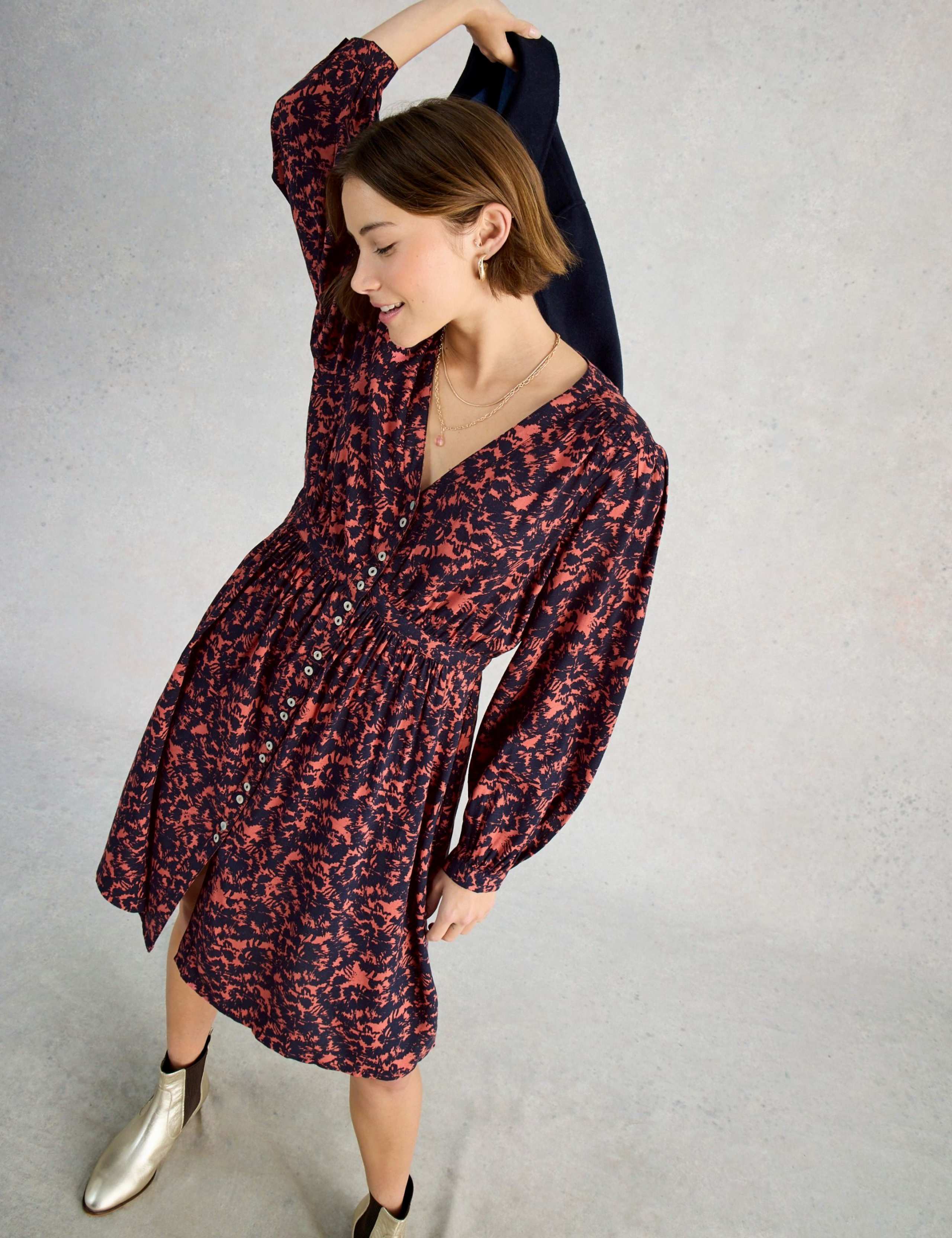 Floral V-Neck Button Through Tea Dress 3 of 6