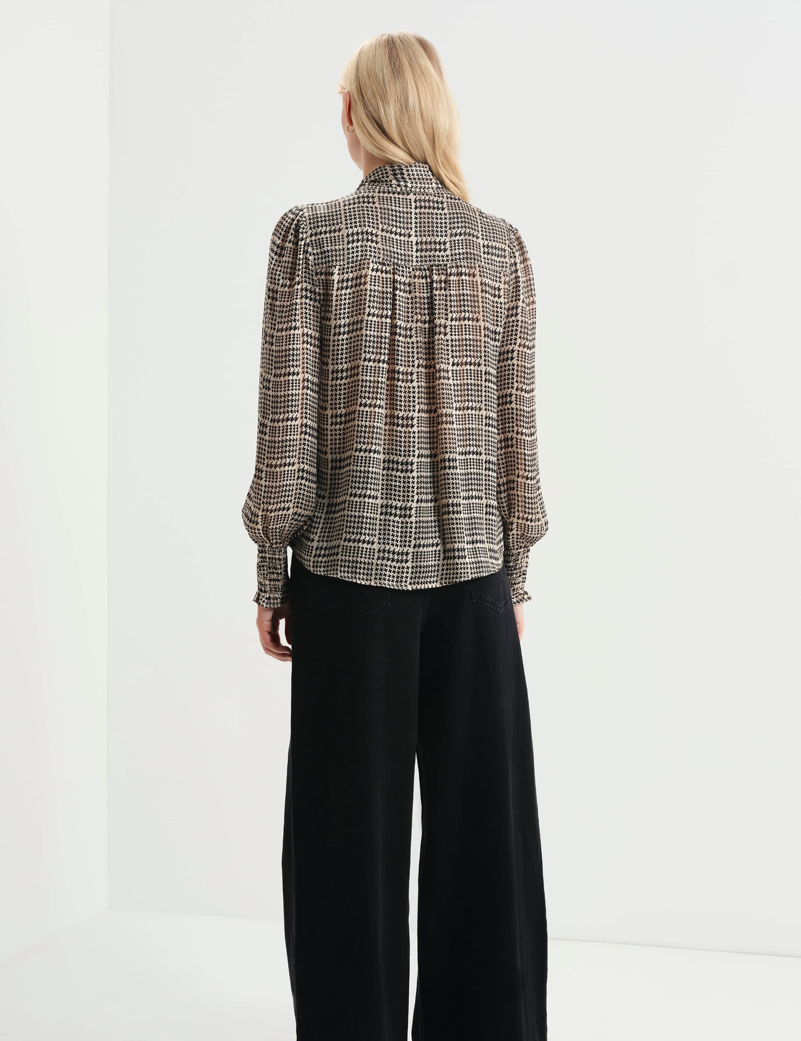 Satin Printed Tie Neck Blouse 3 of 7