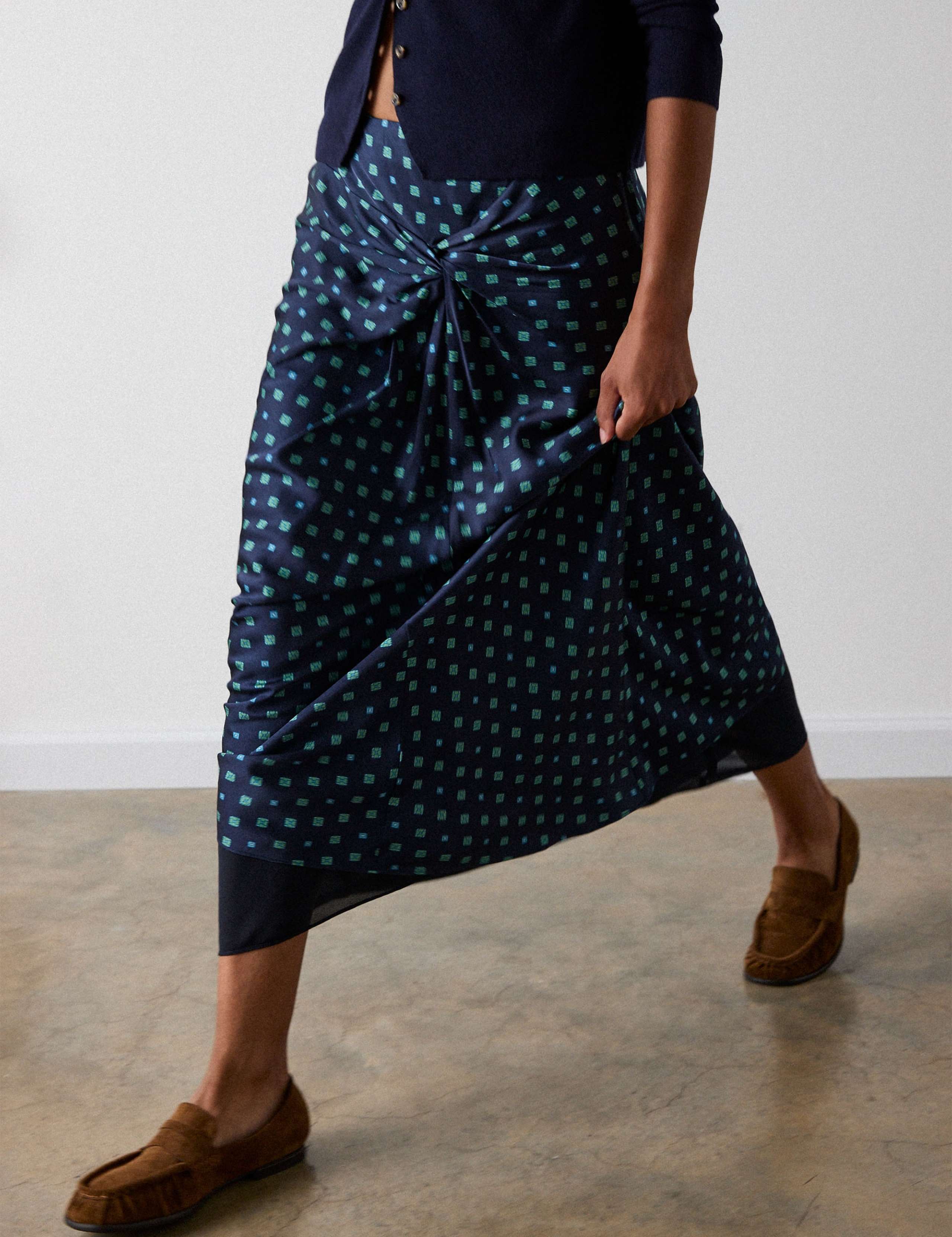 Unlined Geometric Tiered Midi Skirt 4 of 5