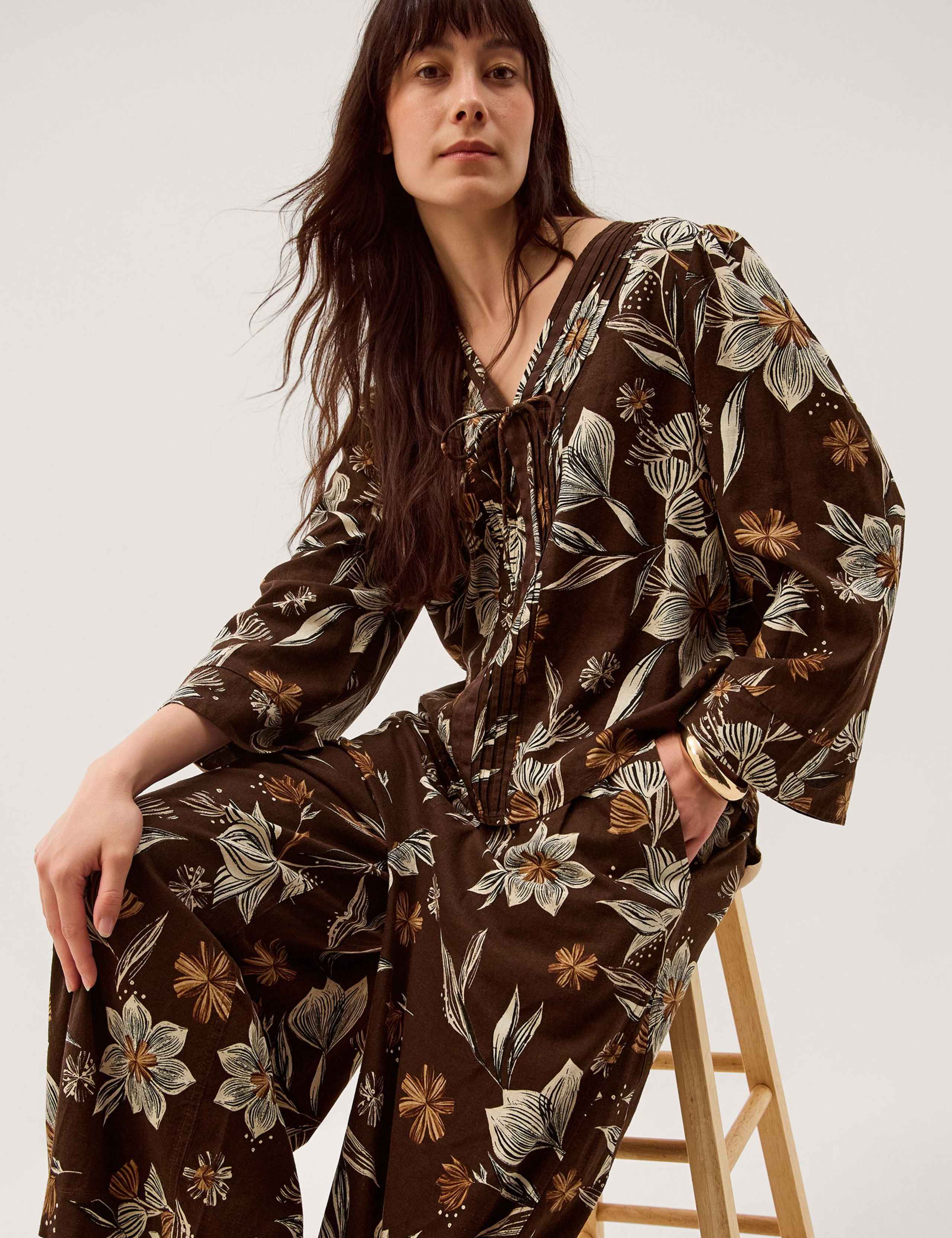 Linen Rich Floral V-Neck Tie Detail Blouse 5 of 6