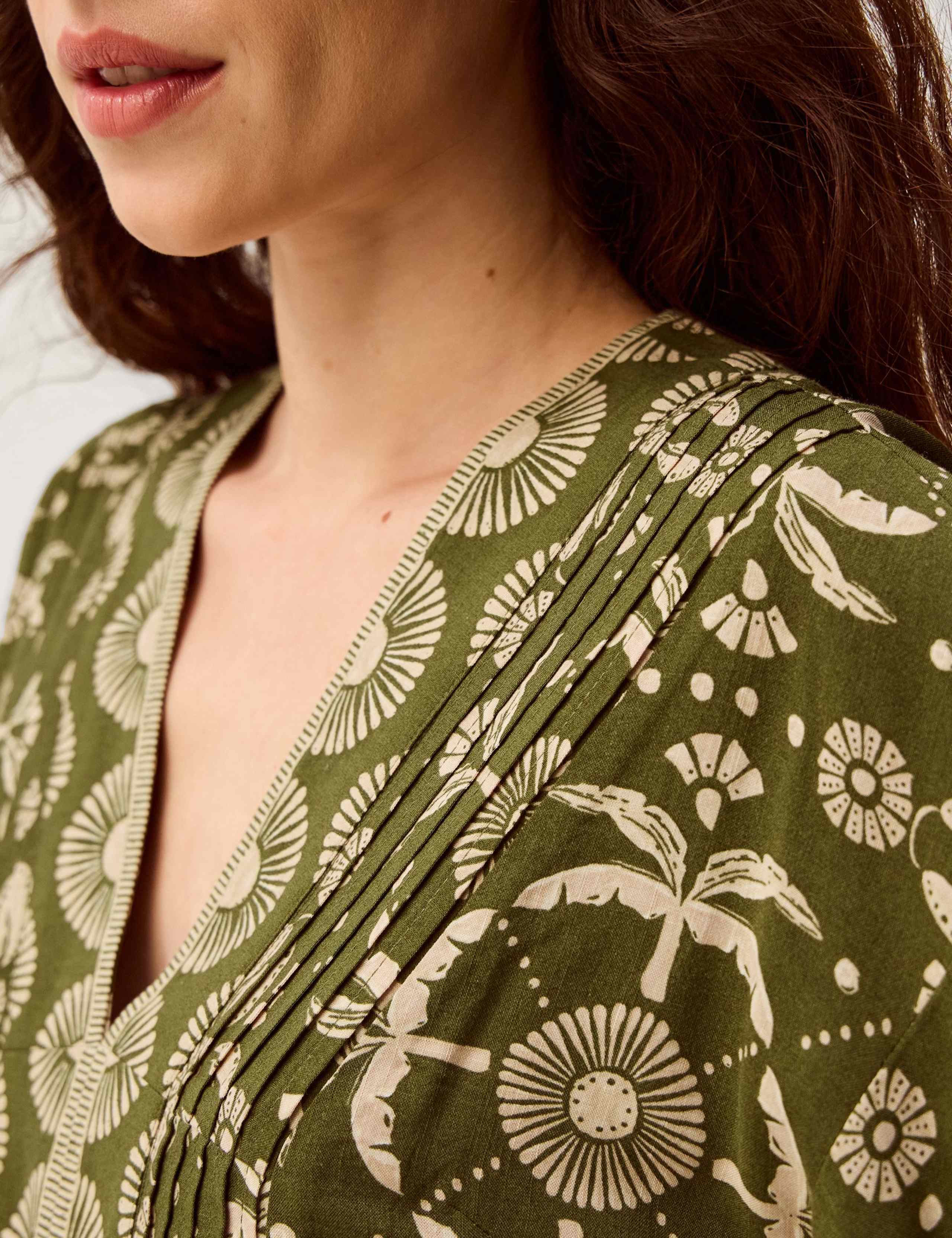 Floral V-Neck Pintuck Top 4 of 5