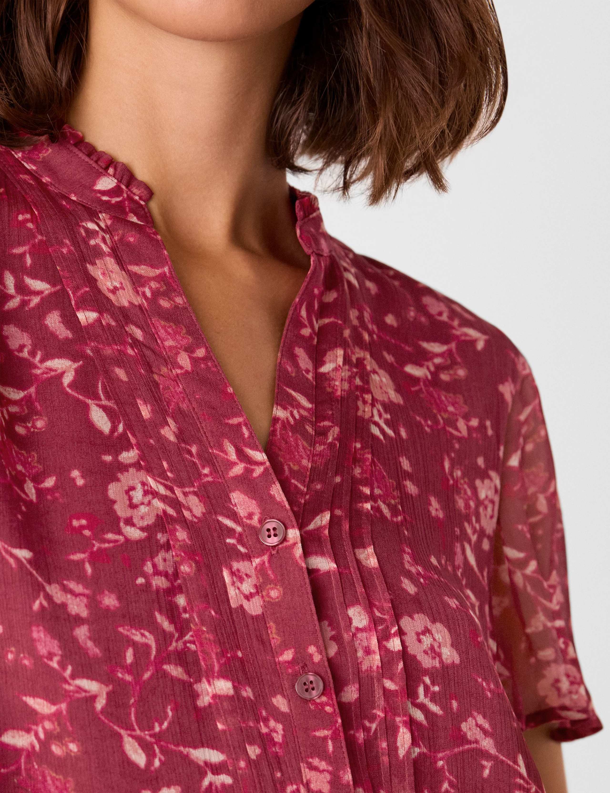 Floral Textured V-Neck Pintuck Blouse 4 of 4