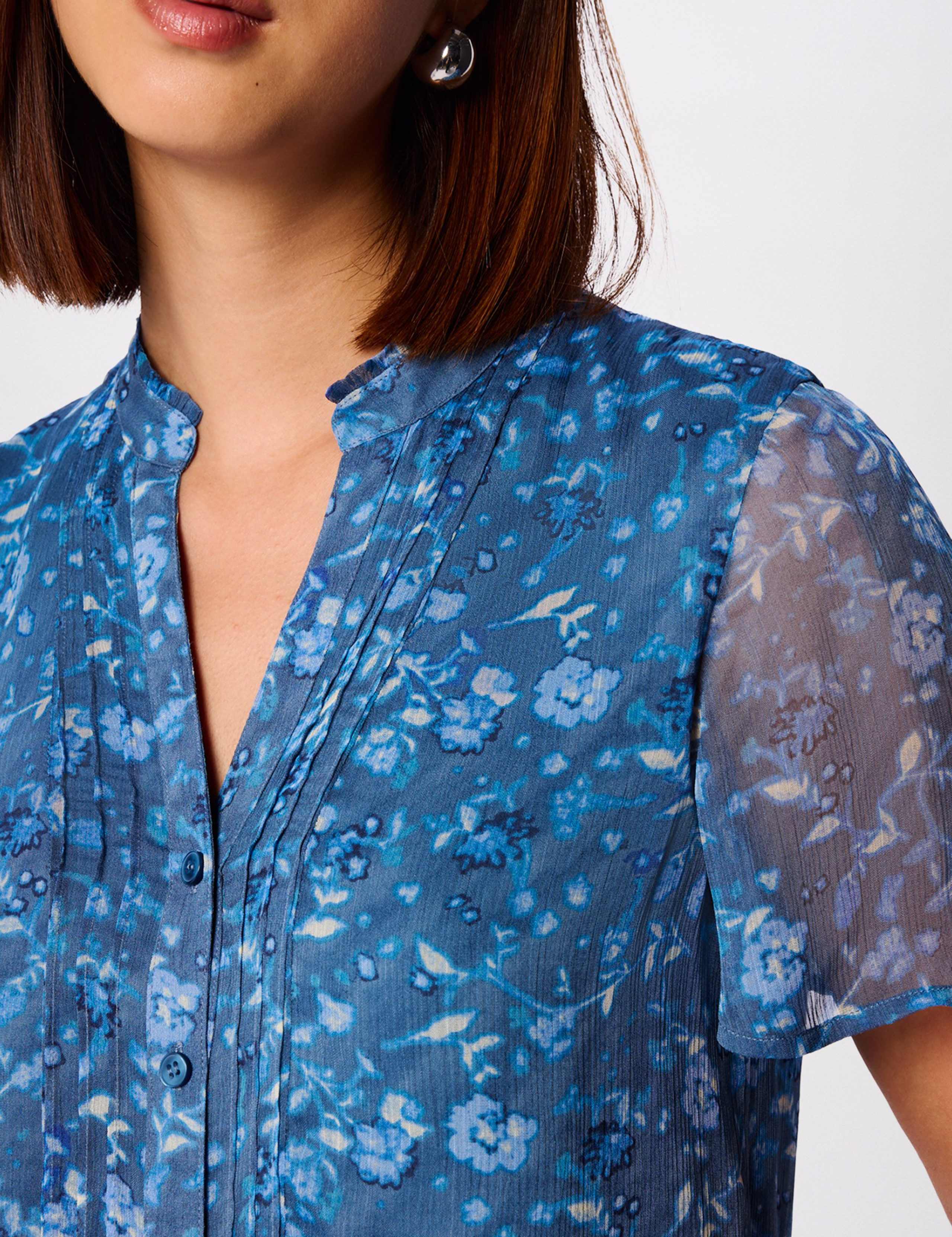 Floral Textured V-Neck Pintuck Blouse 5 of 6