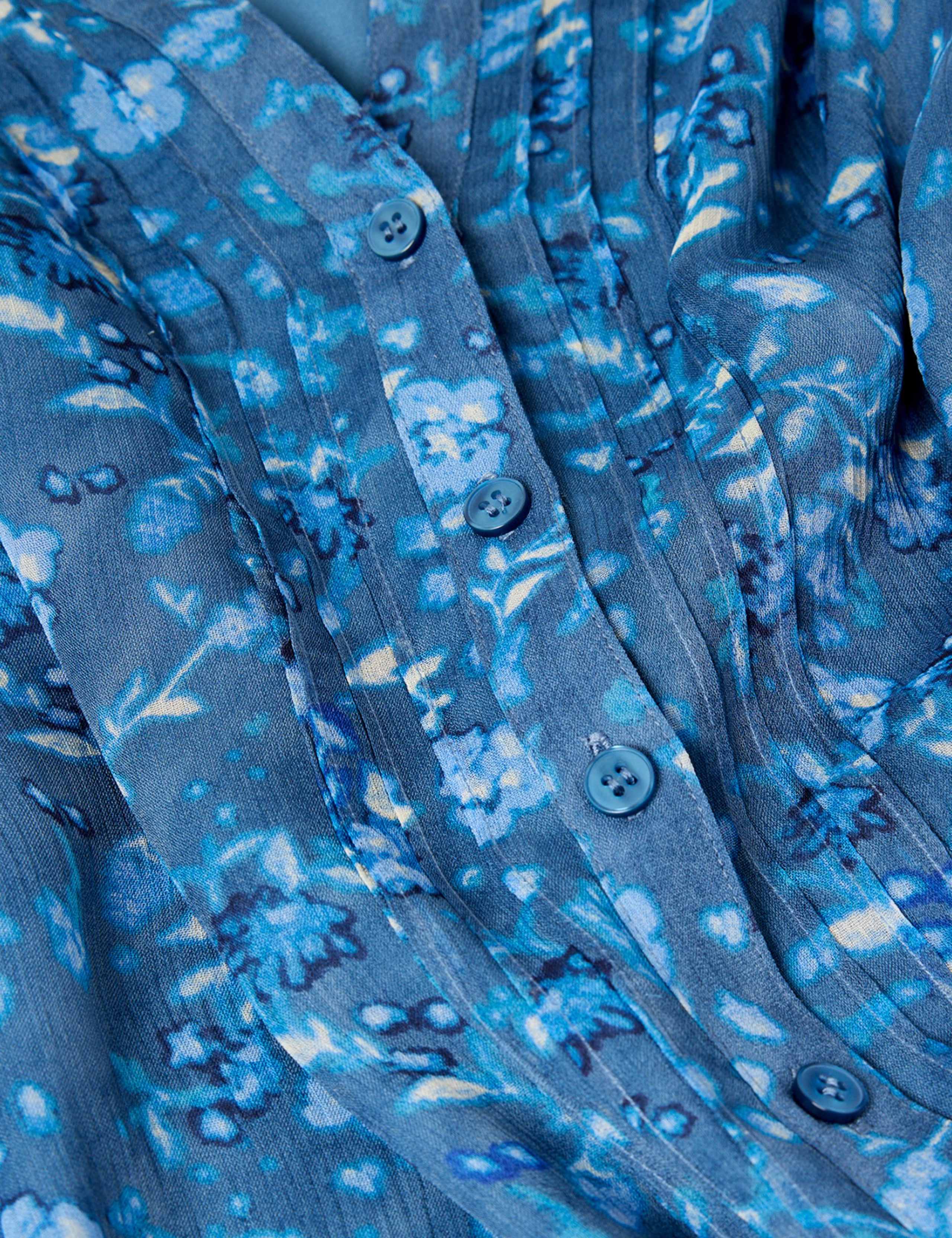 Floral Textured V-Neck Pintuck Blouse 6 of 6