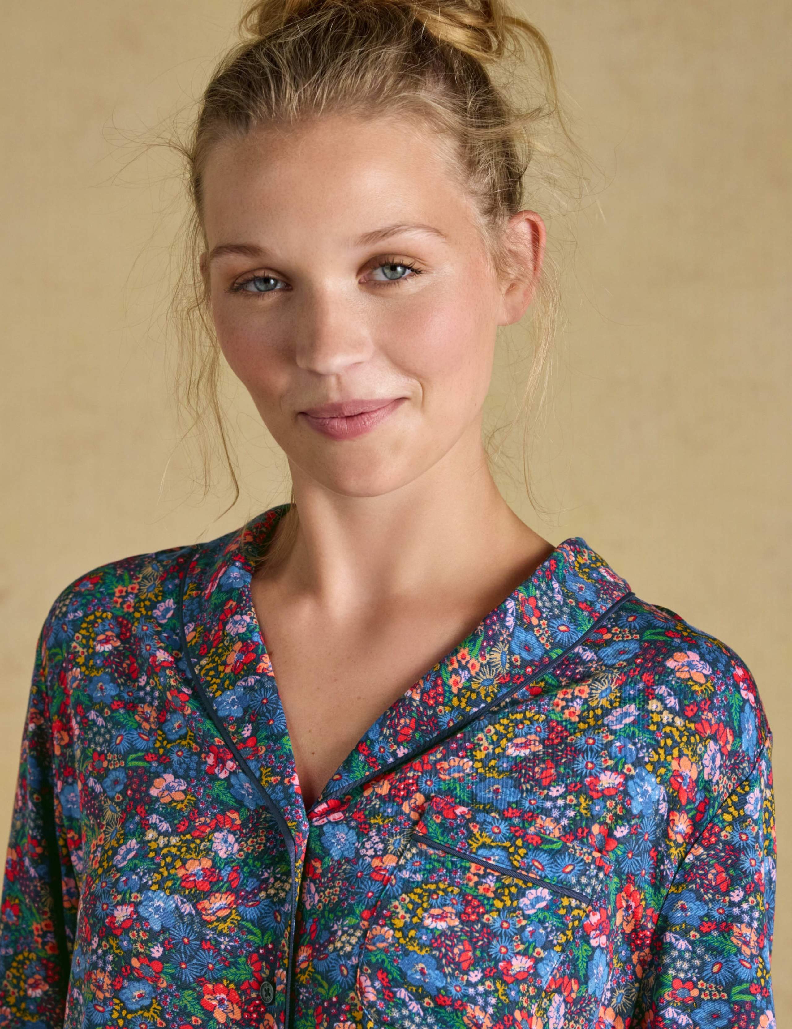 Floral Pyjama Set 2 of 10