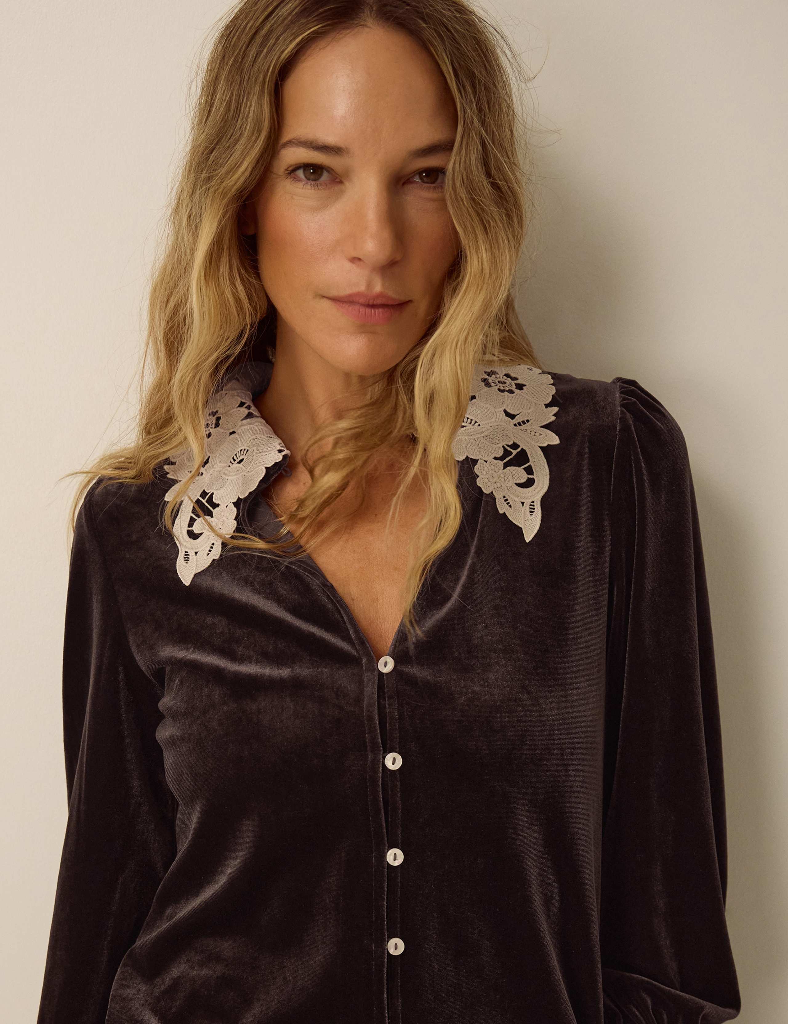 Velvet Lace Collared Blouse 4 of 4