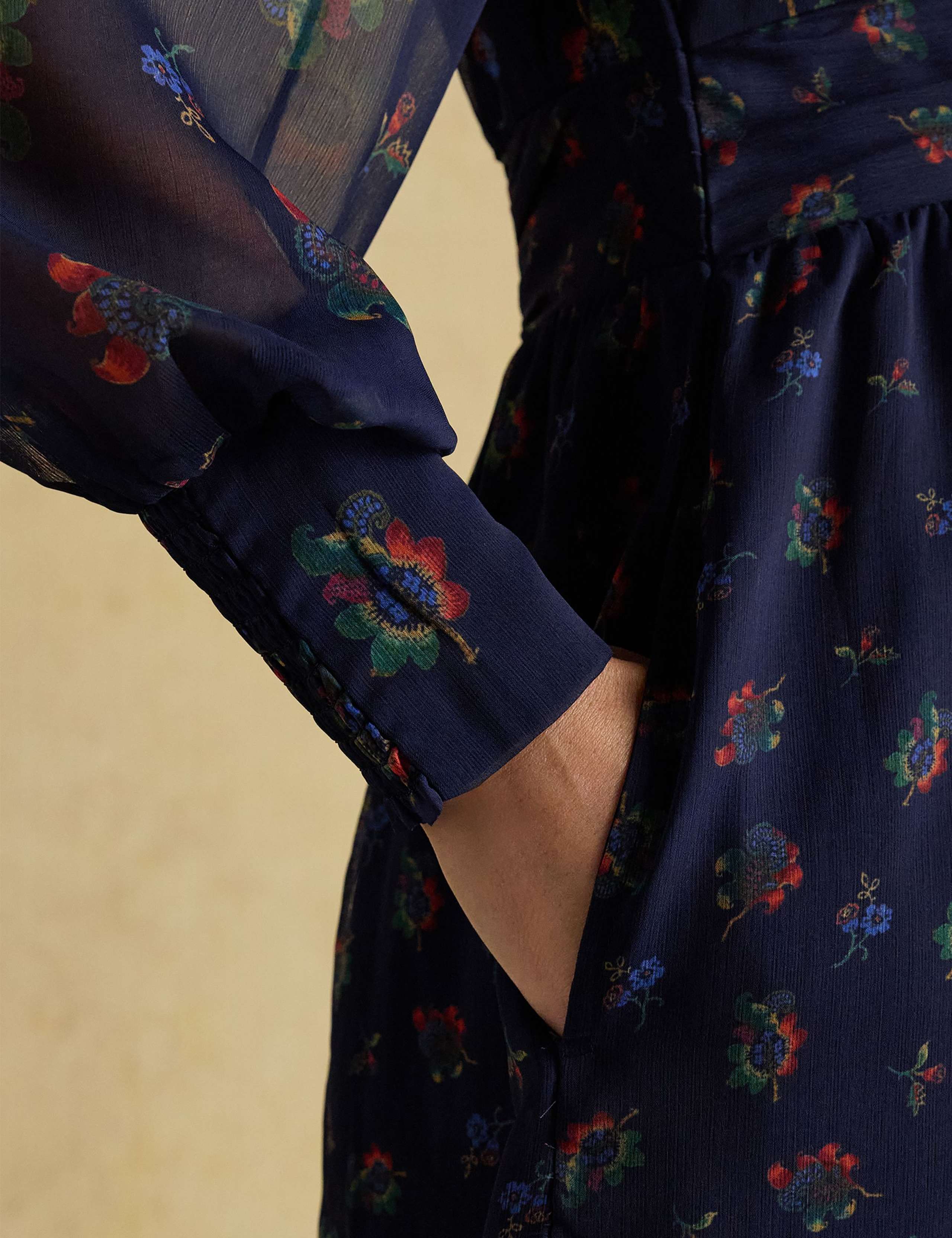 Floral V-Neck Midaxi Wrap Dress 7 of 9
