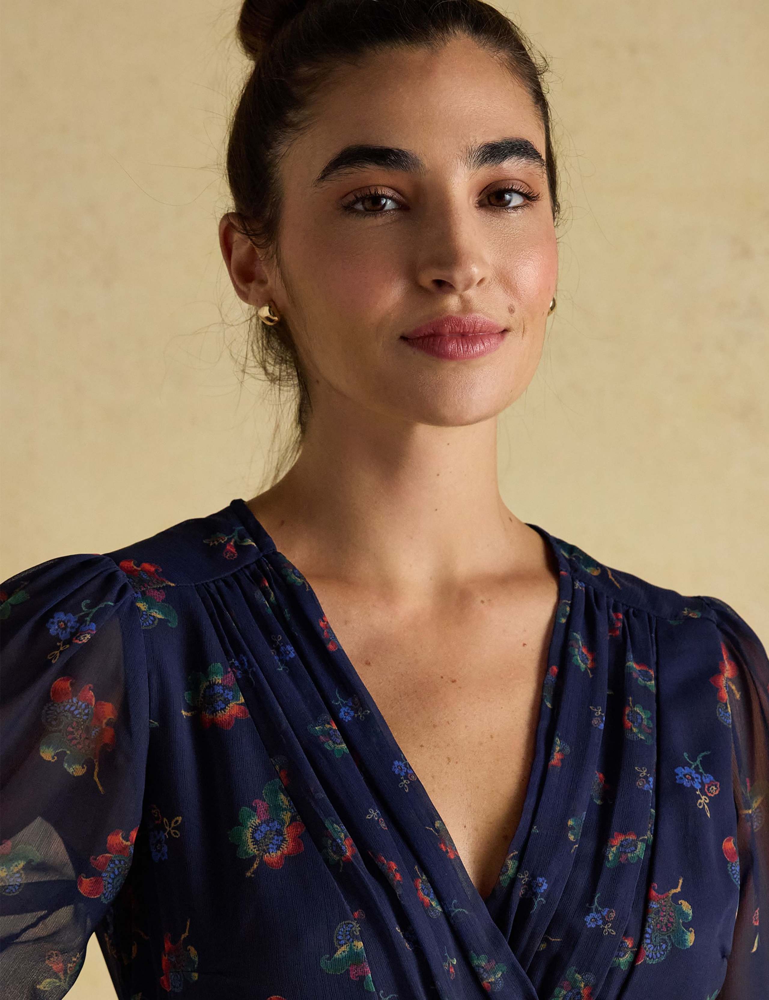 Floral V-Neck Midaxi Wrap Dress 8 of 9