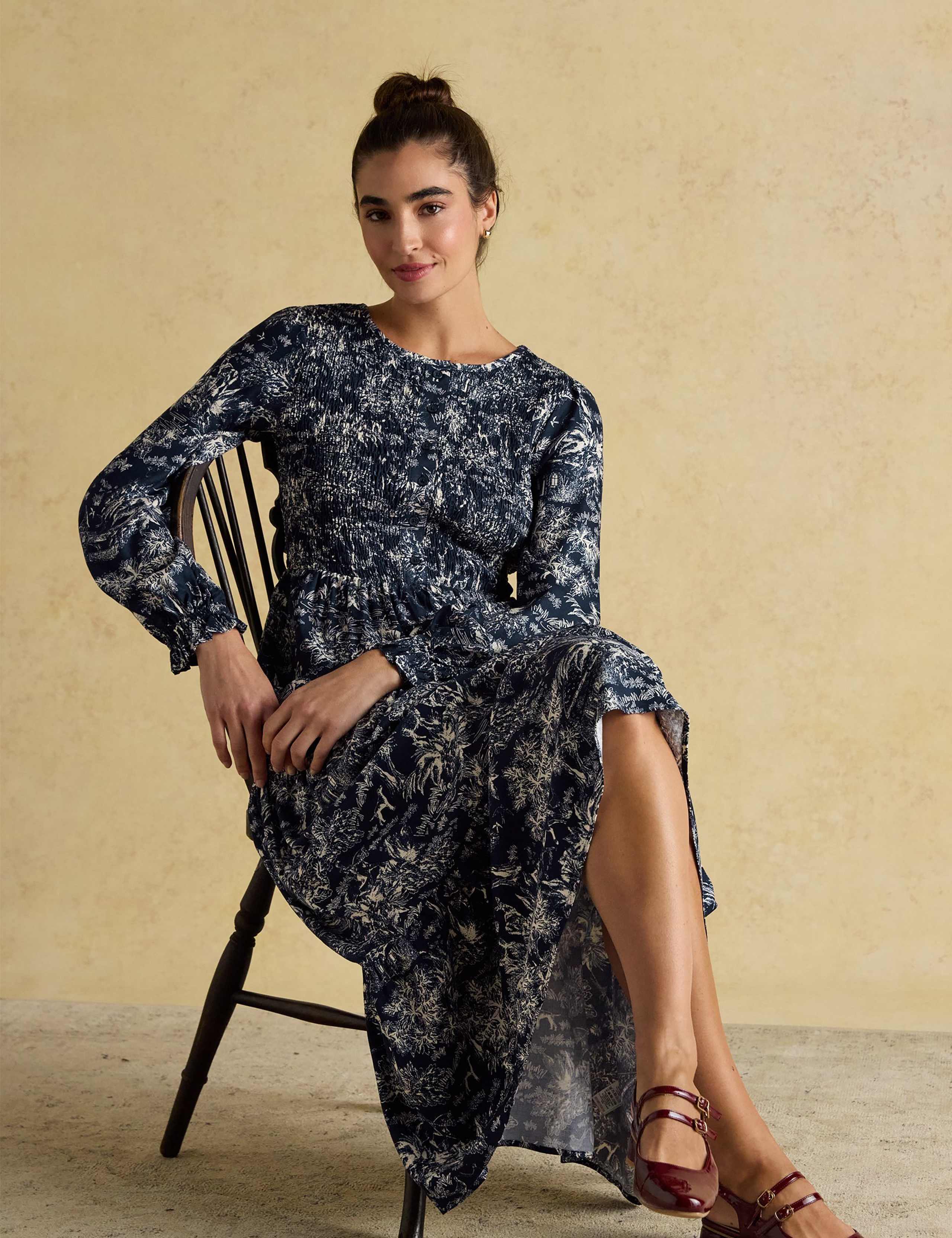 Printed Round Neck Midaxi Tiered Dress 4 of 9