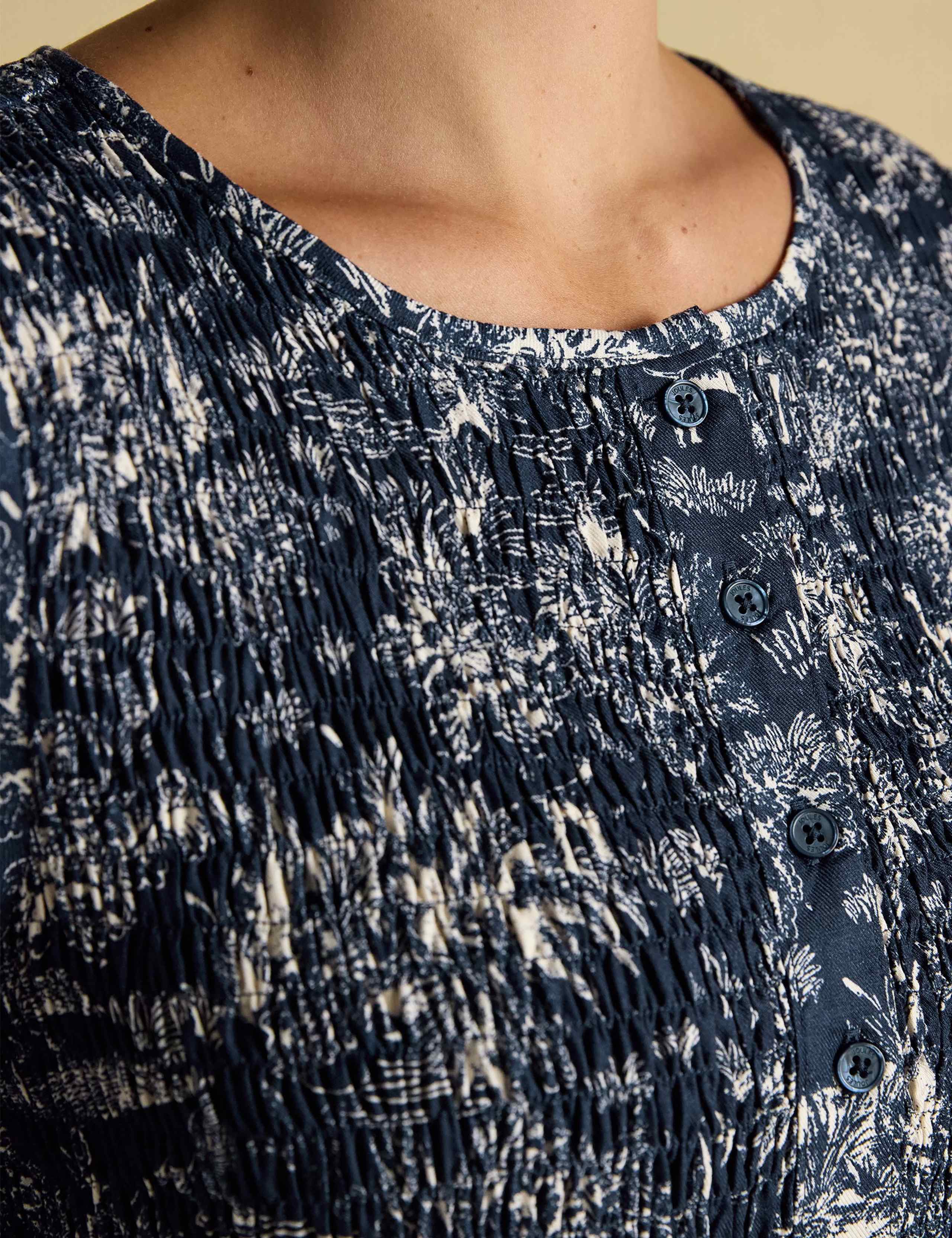 Printed Round Neck Midaxi Tiered Dress 7 of 9