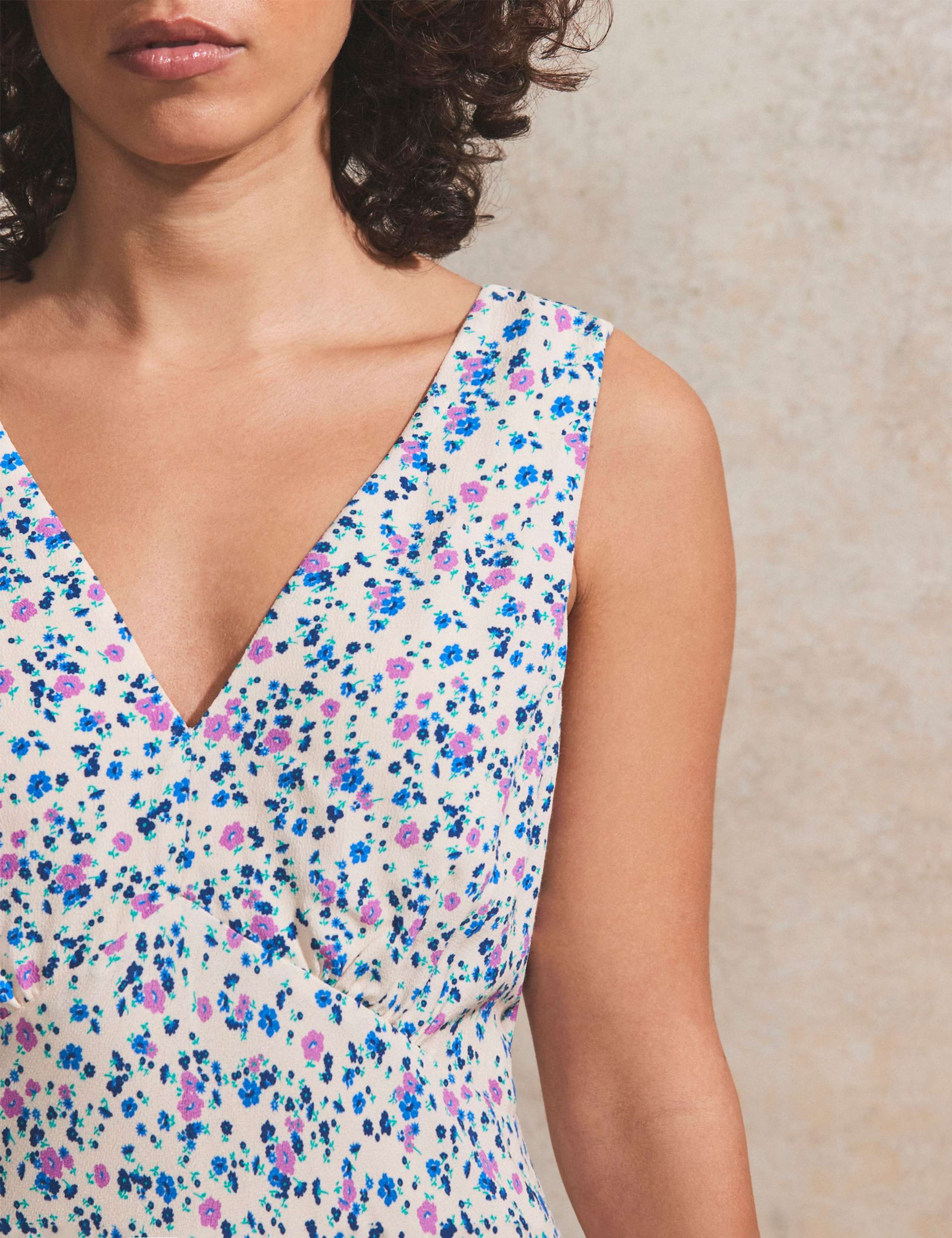 Ditsy Floral V-Neck Midi Tea Dress 4 of 4