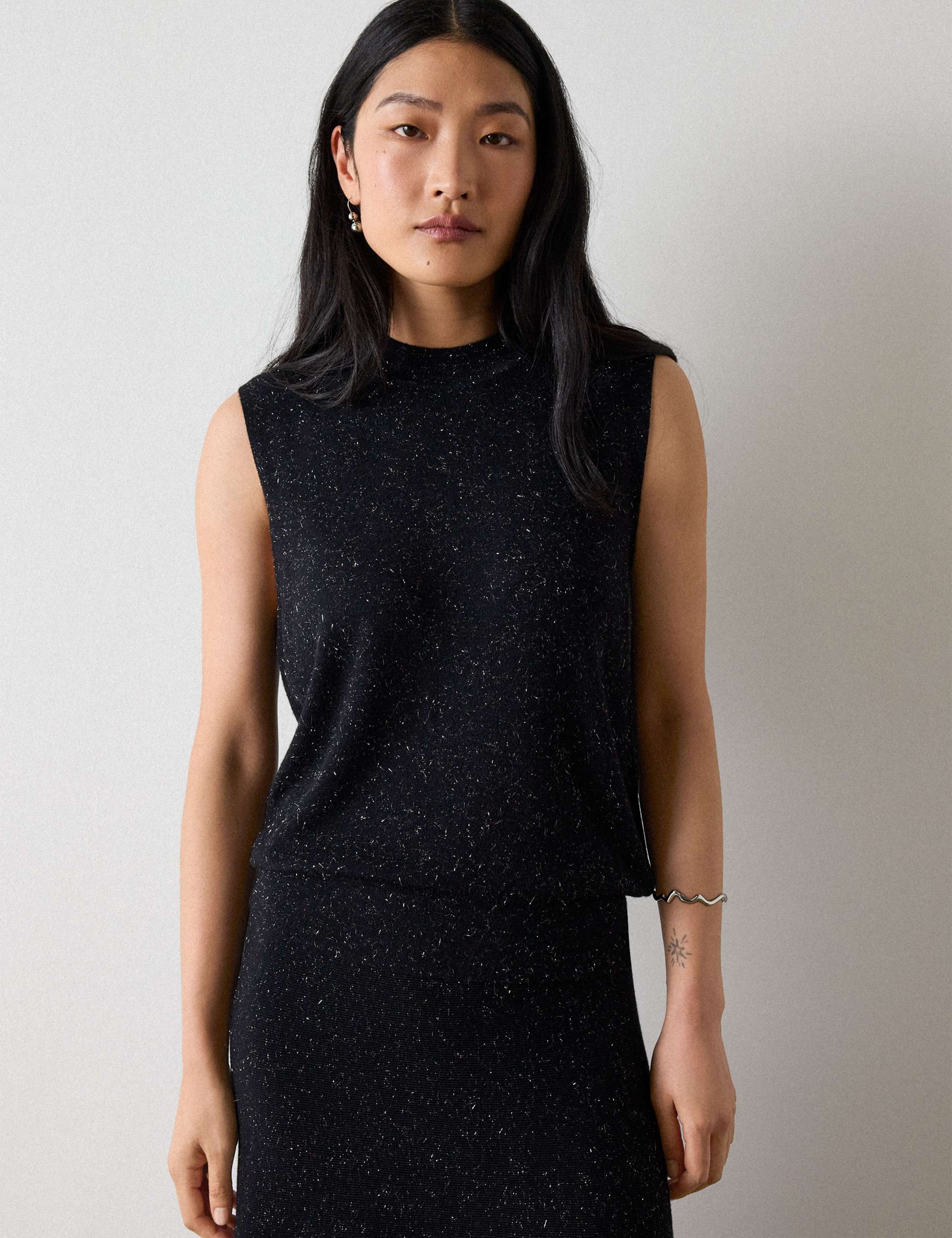 Sparkly Regular Fit Tank Top 3 of 5