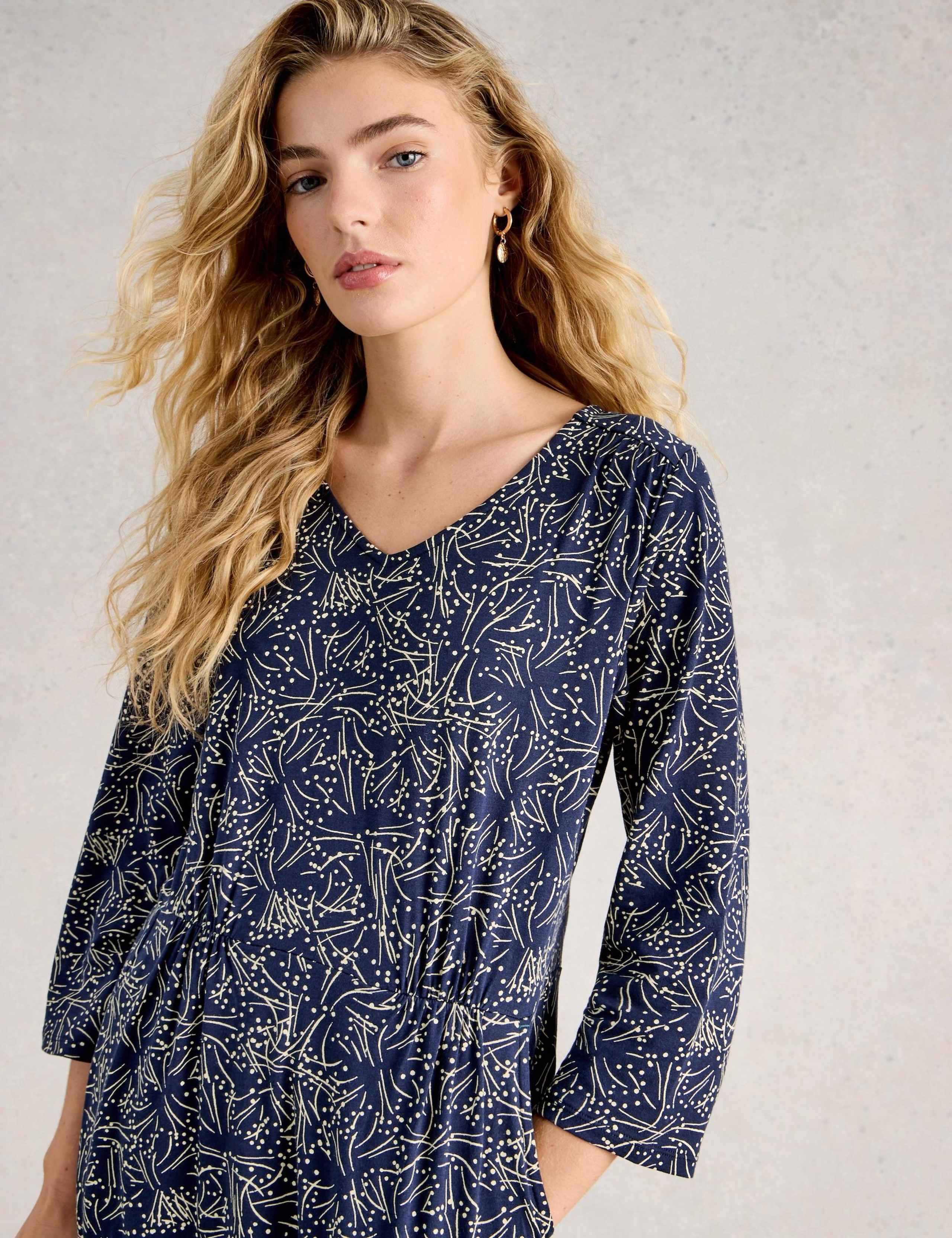 Jersey Printed V-Neck Waisted Dress 4 of 6