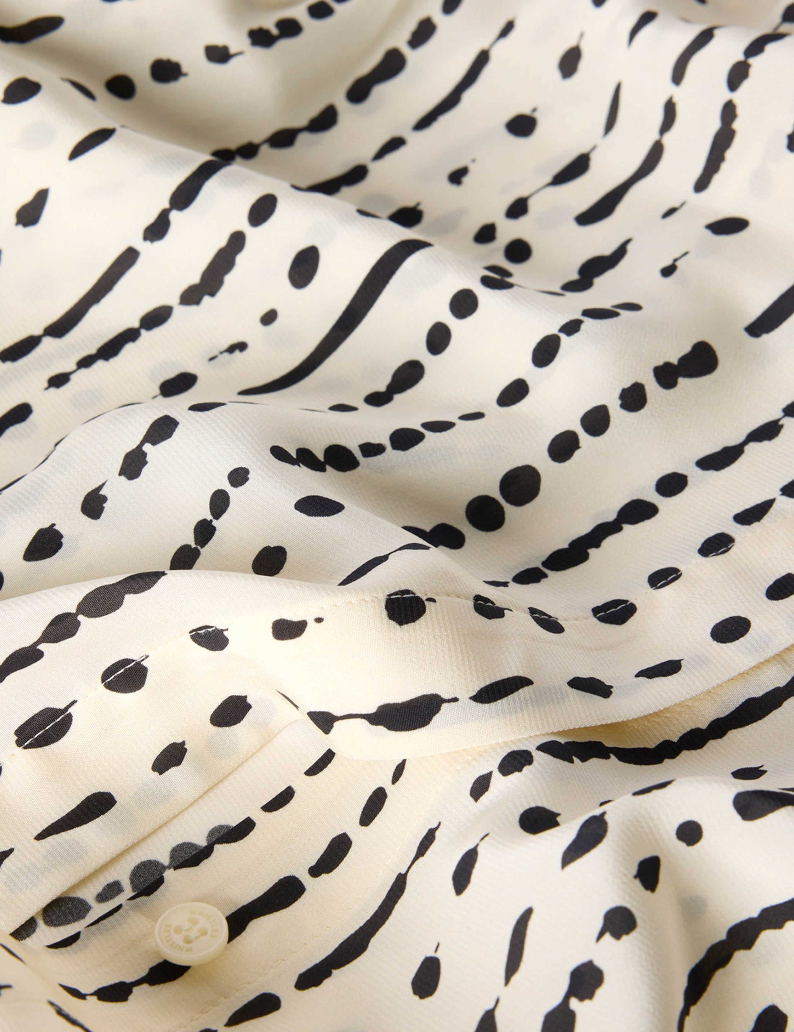 Polka Dot Print V-Neck Puff Sleeve Blouse 5 of 7