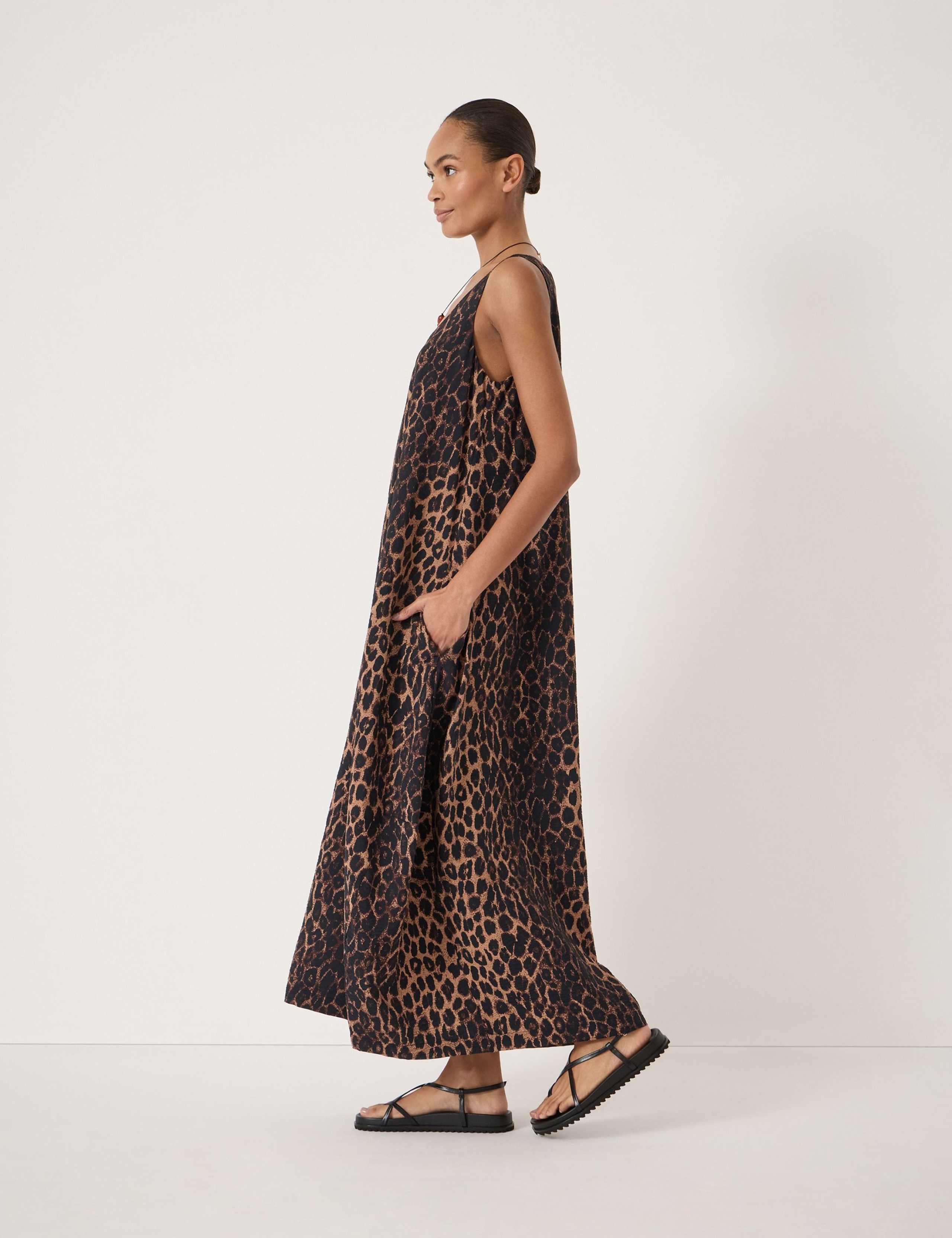 Scoop Neck Maxi Column Dress 3 of 4