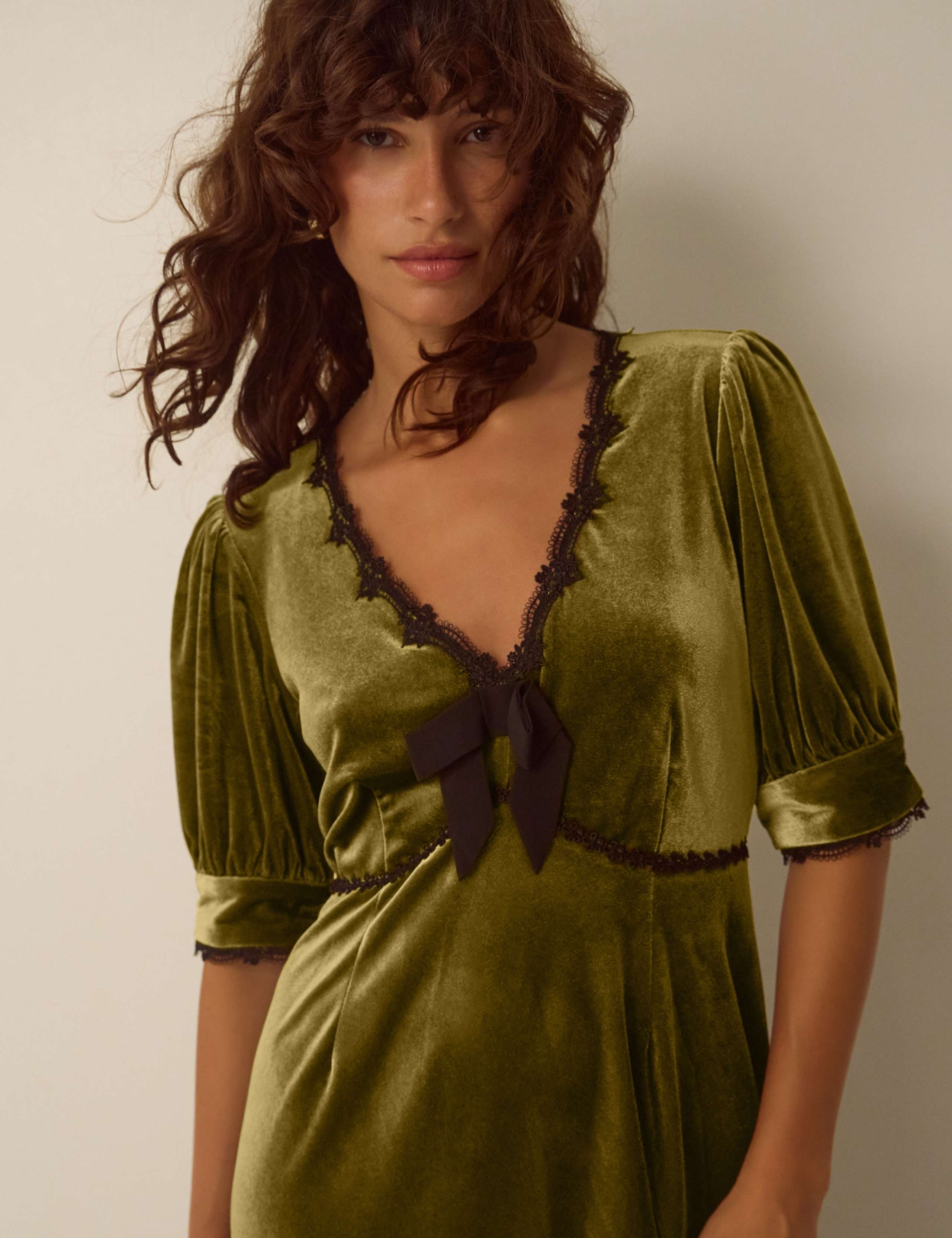 Velvet Puff Sleeve V-Neck Midi Tea Dress 5 of 5