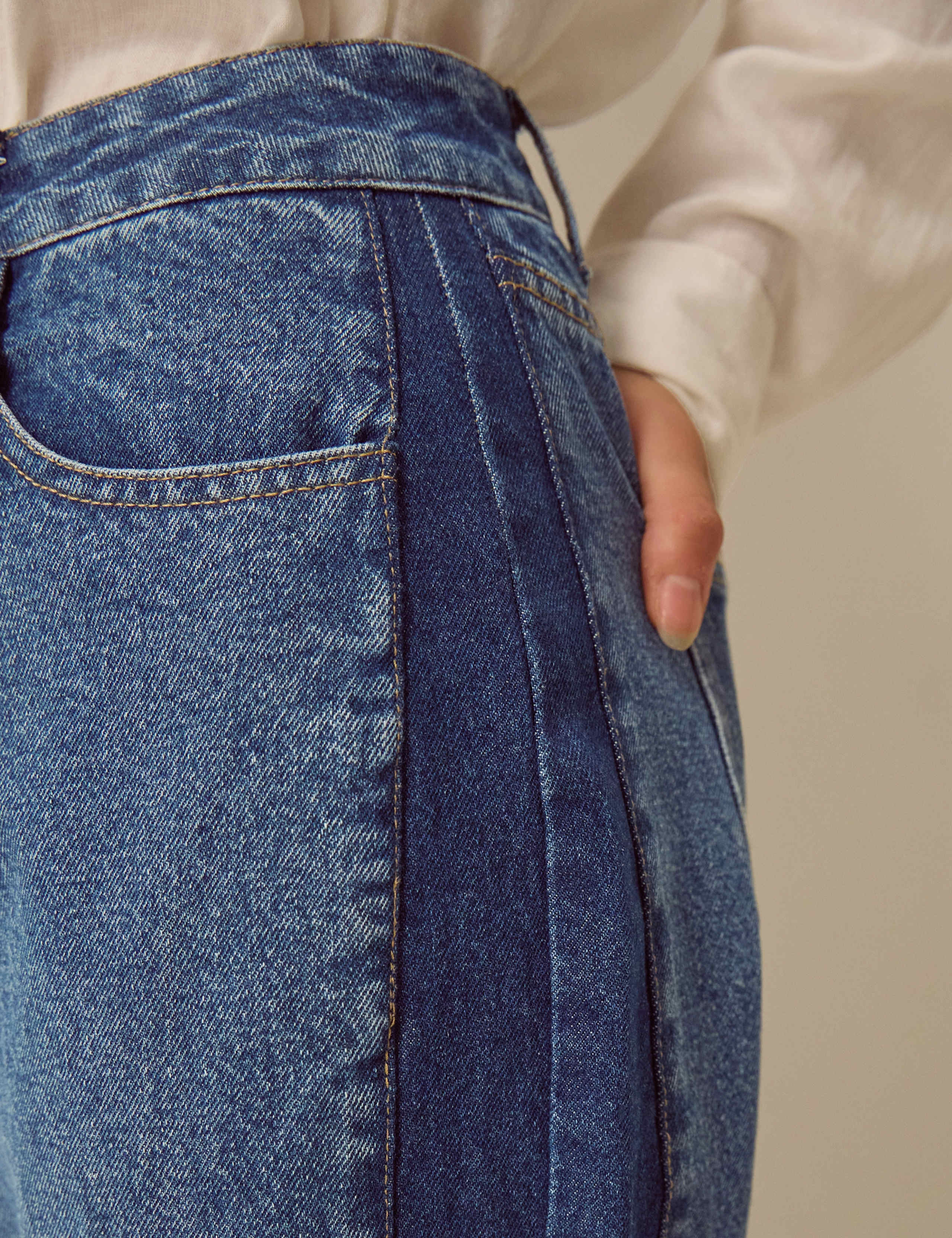 Mid Rise Side Panel Barrel Jeans 4 of 4