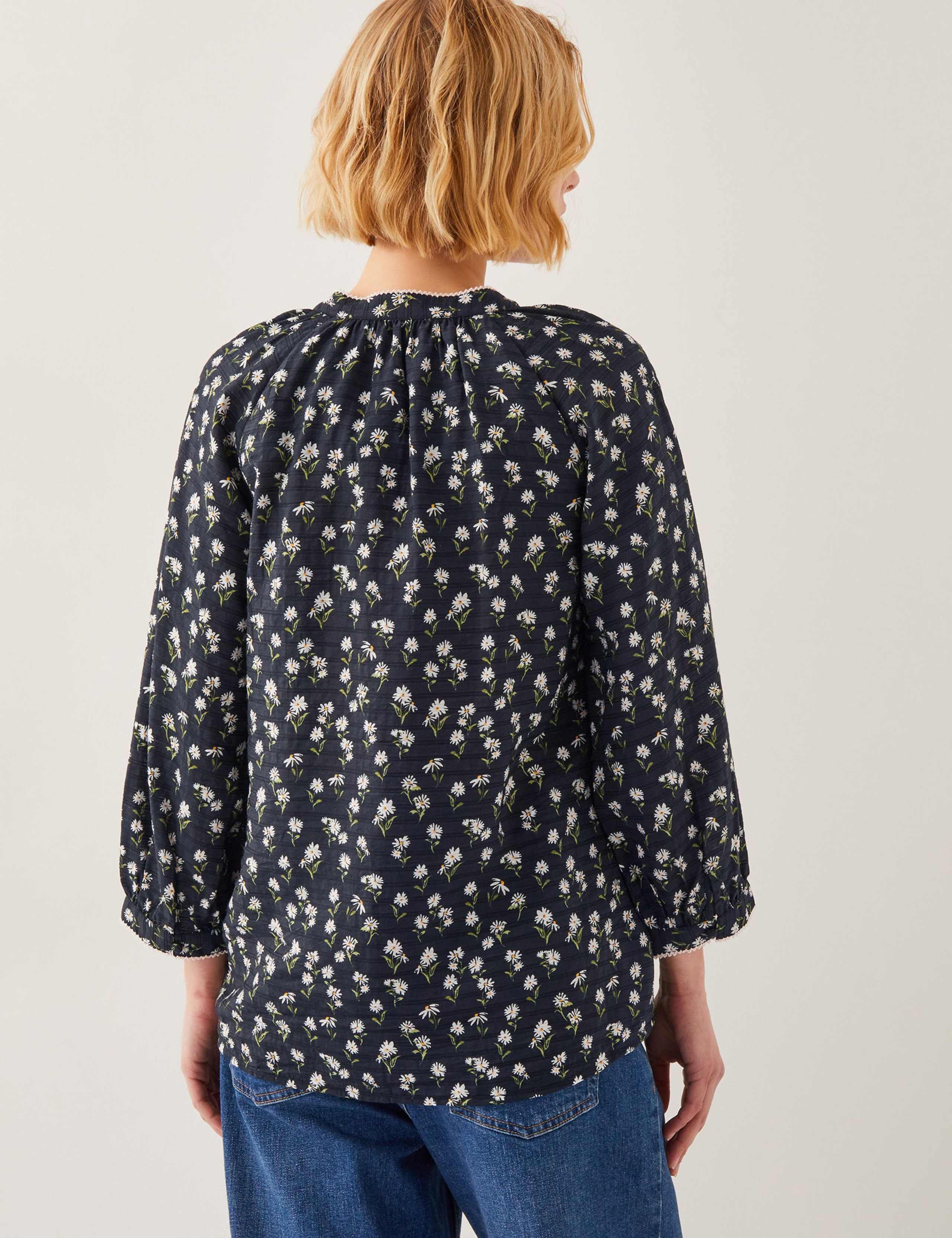 Floral V-Neck Pintuck Button Through Top 2 of 4