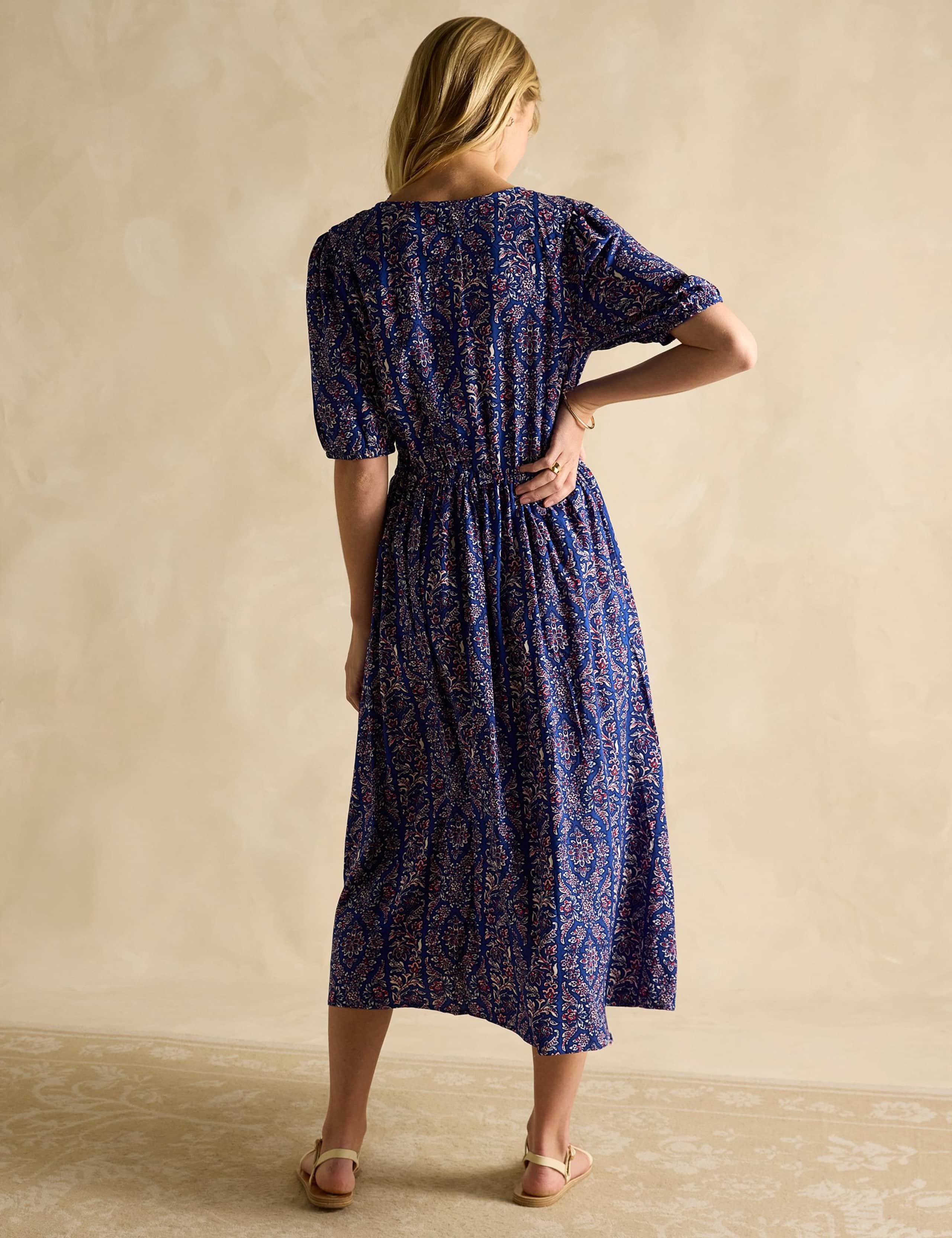 Printed Round Neck Midaxi Waisted Dress 4 of 6
