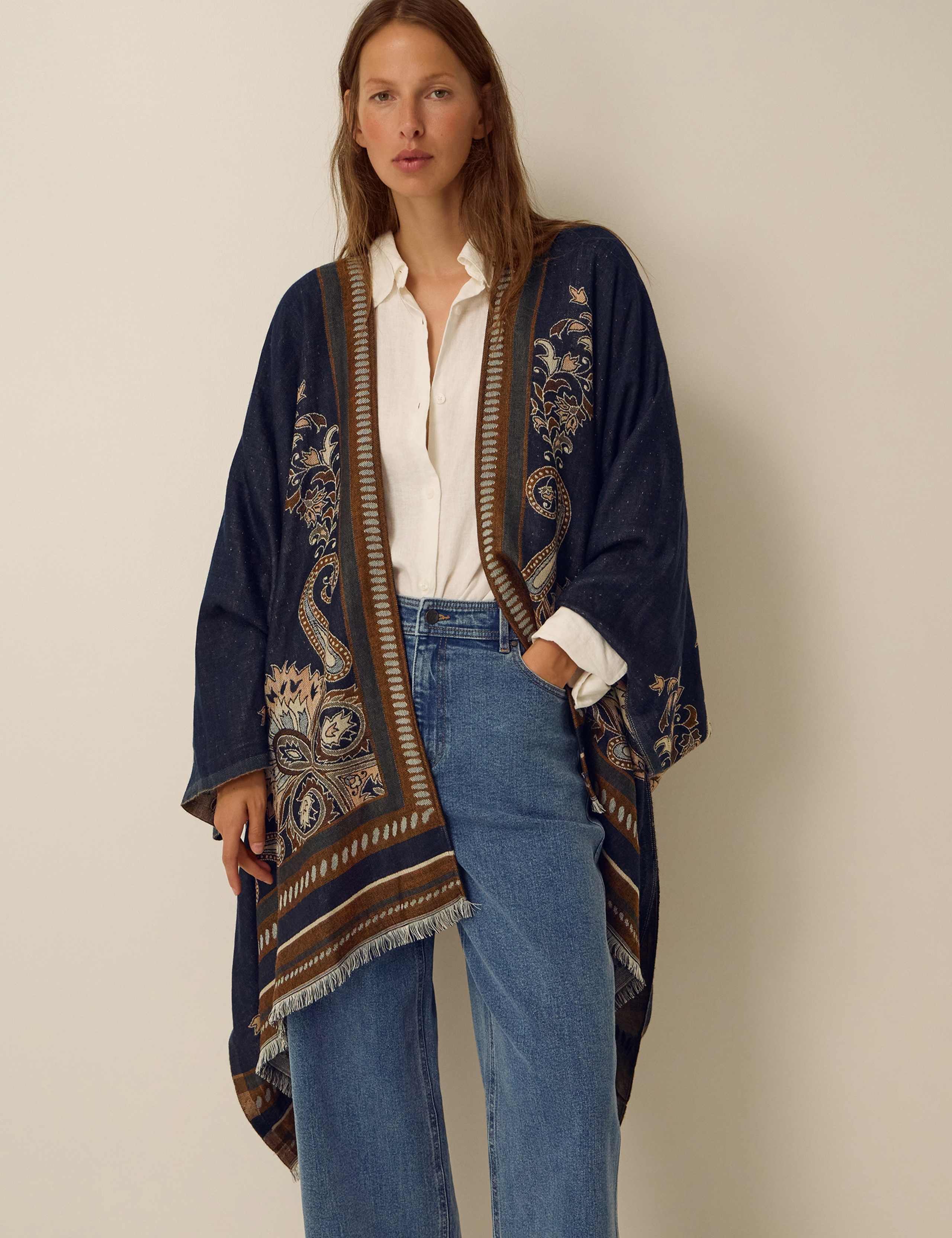 Jacquard Kaftan 2 of 4