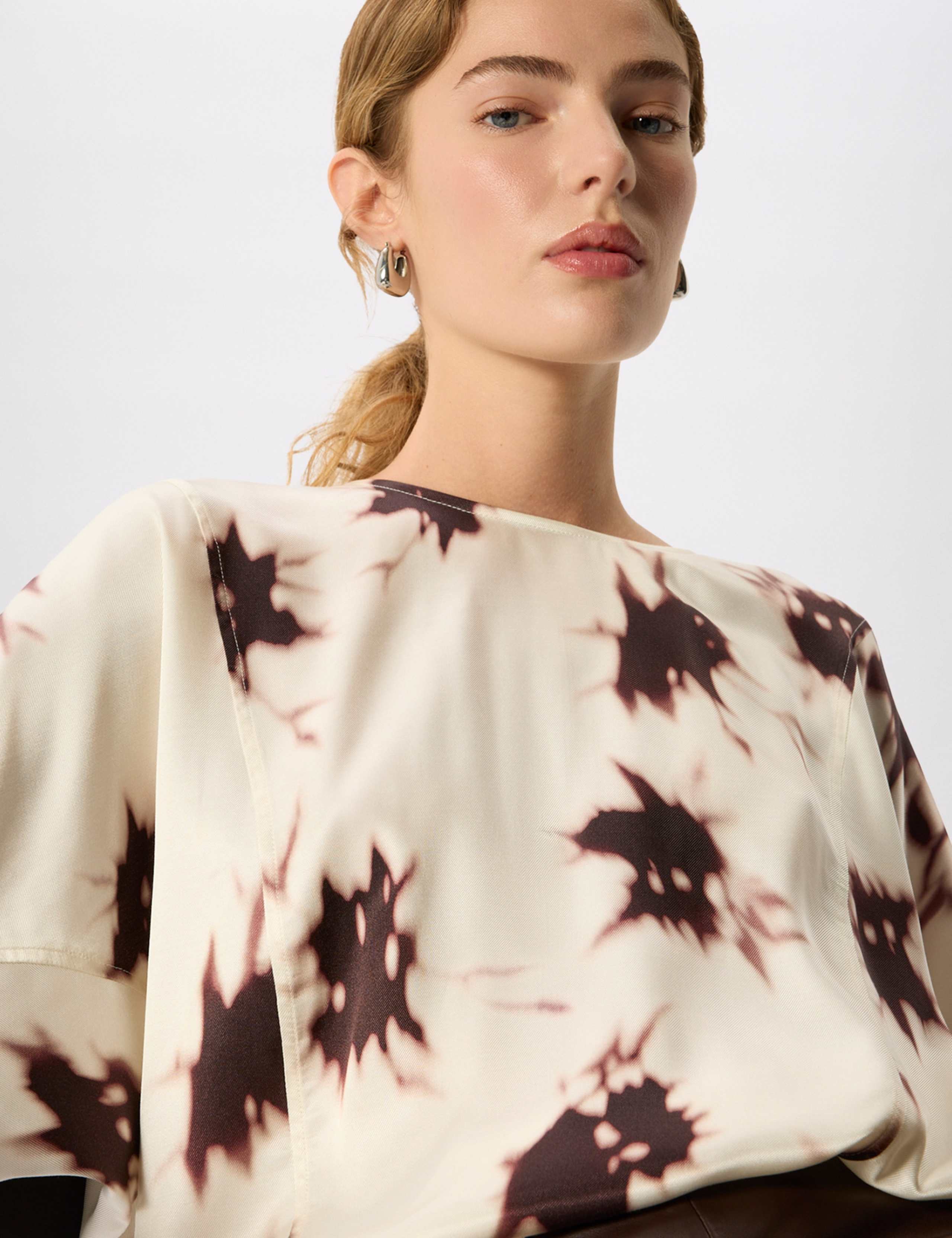 Printed Round Neck Blouse 6 of 7