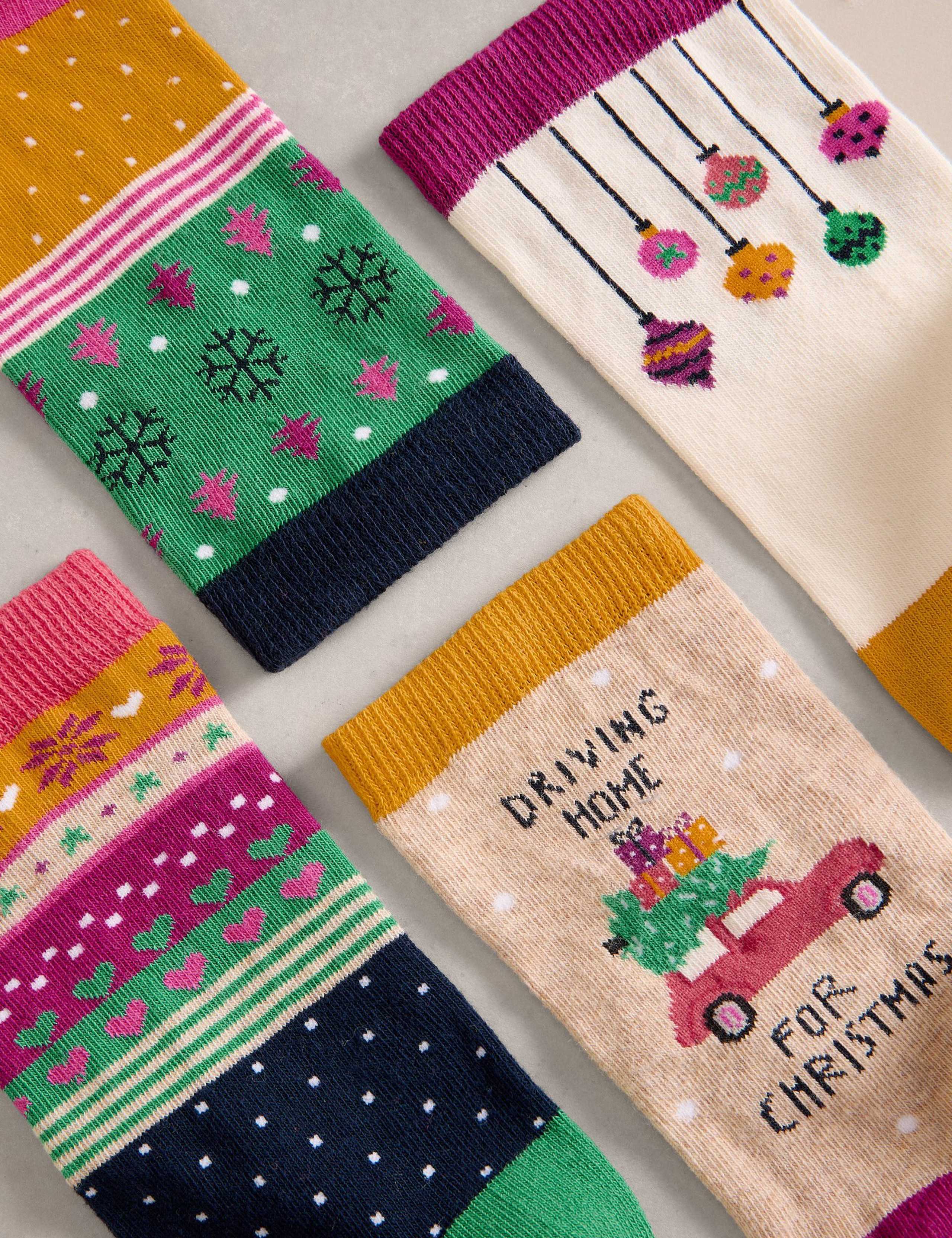 4pk Cotton Rich Christmas Ankle High Socks 3 of 4