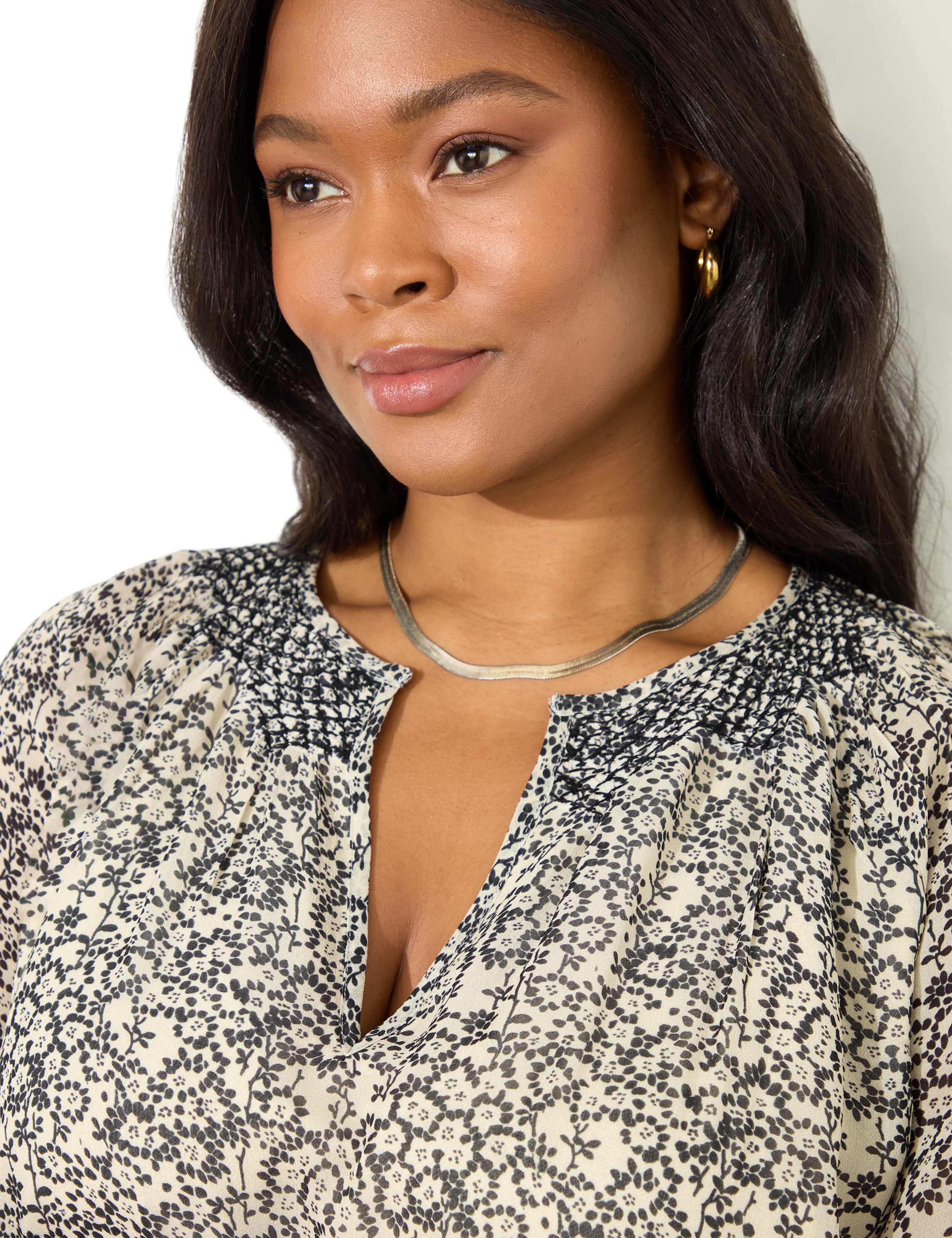 Ditsy Floral Notch Neck Smocked Blouse 2 of 4