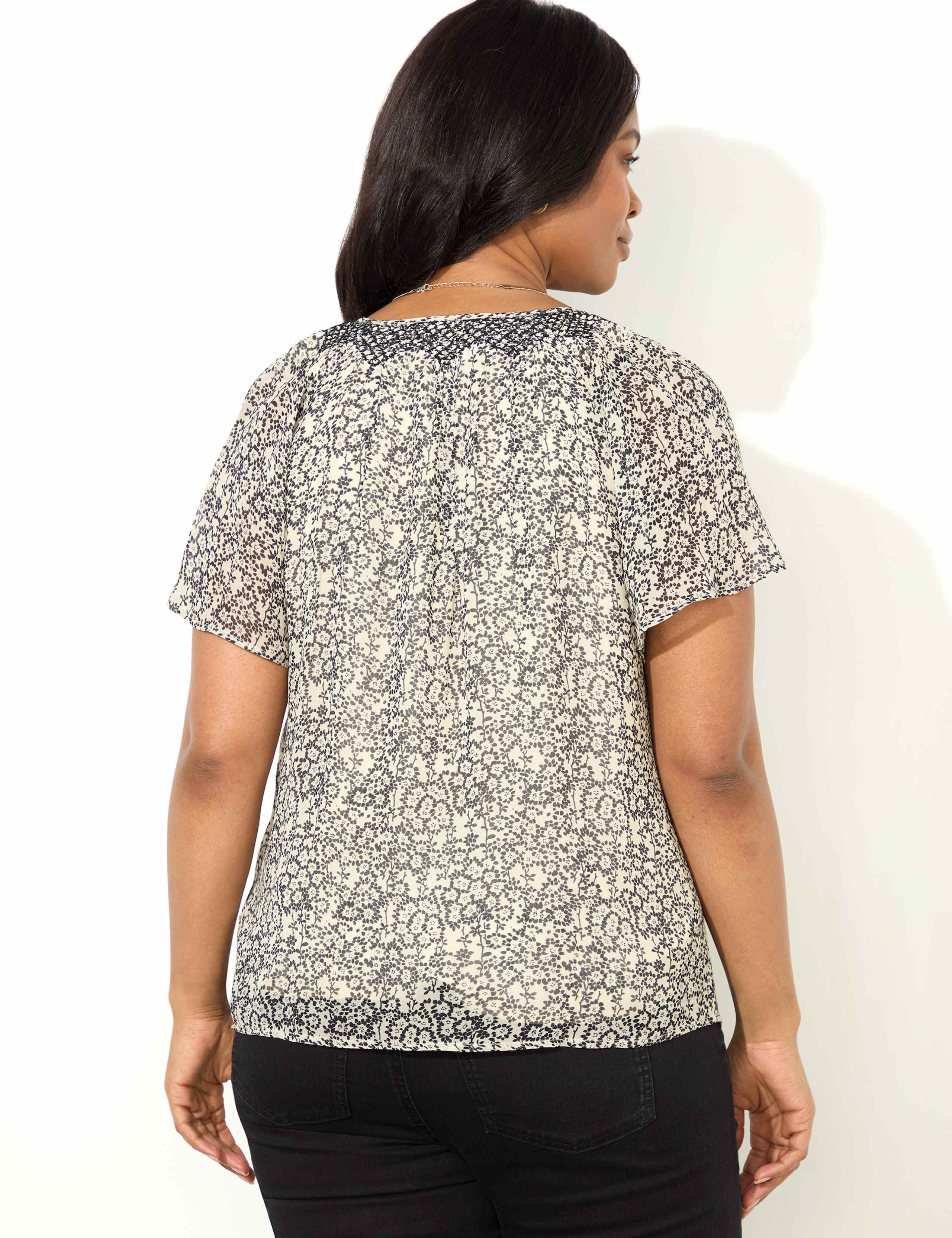Ditsy Floral Notch Neck Smocked Blouse 3 of 4