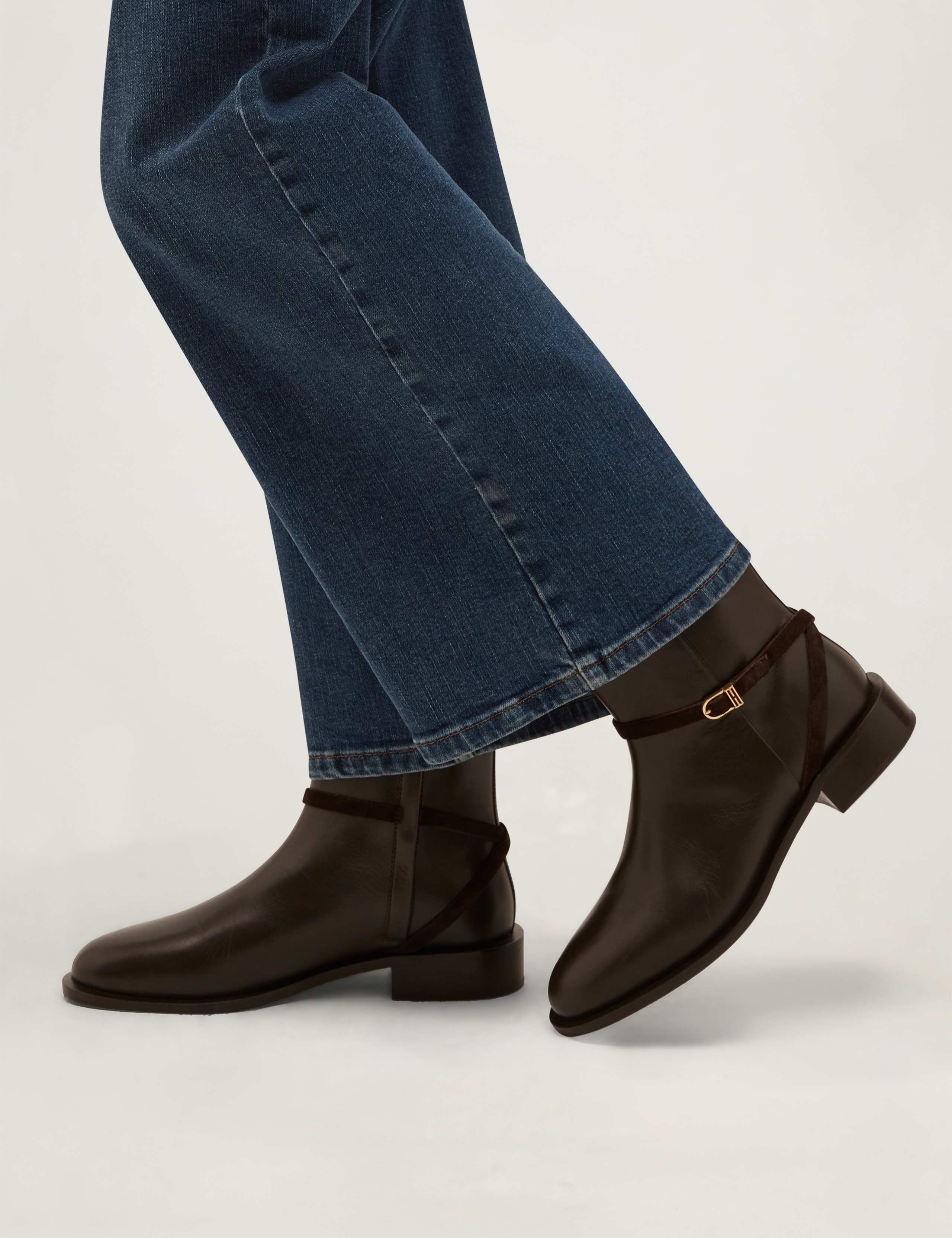 Leather Flat Shoe Boots 3 of 6