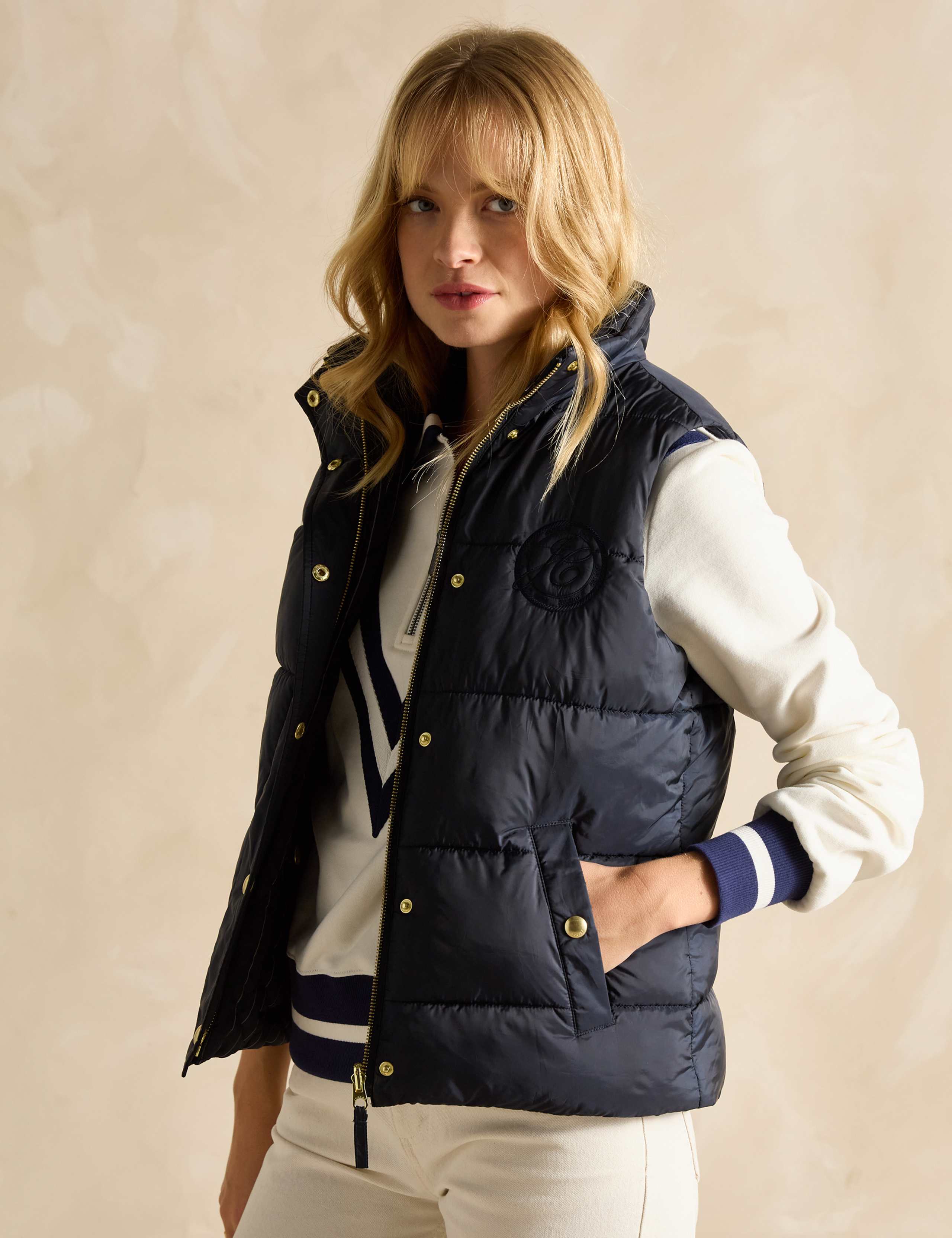 Showerproof Reversible Funnel Neck Gilet 3 of 8