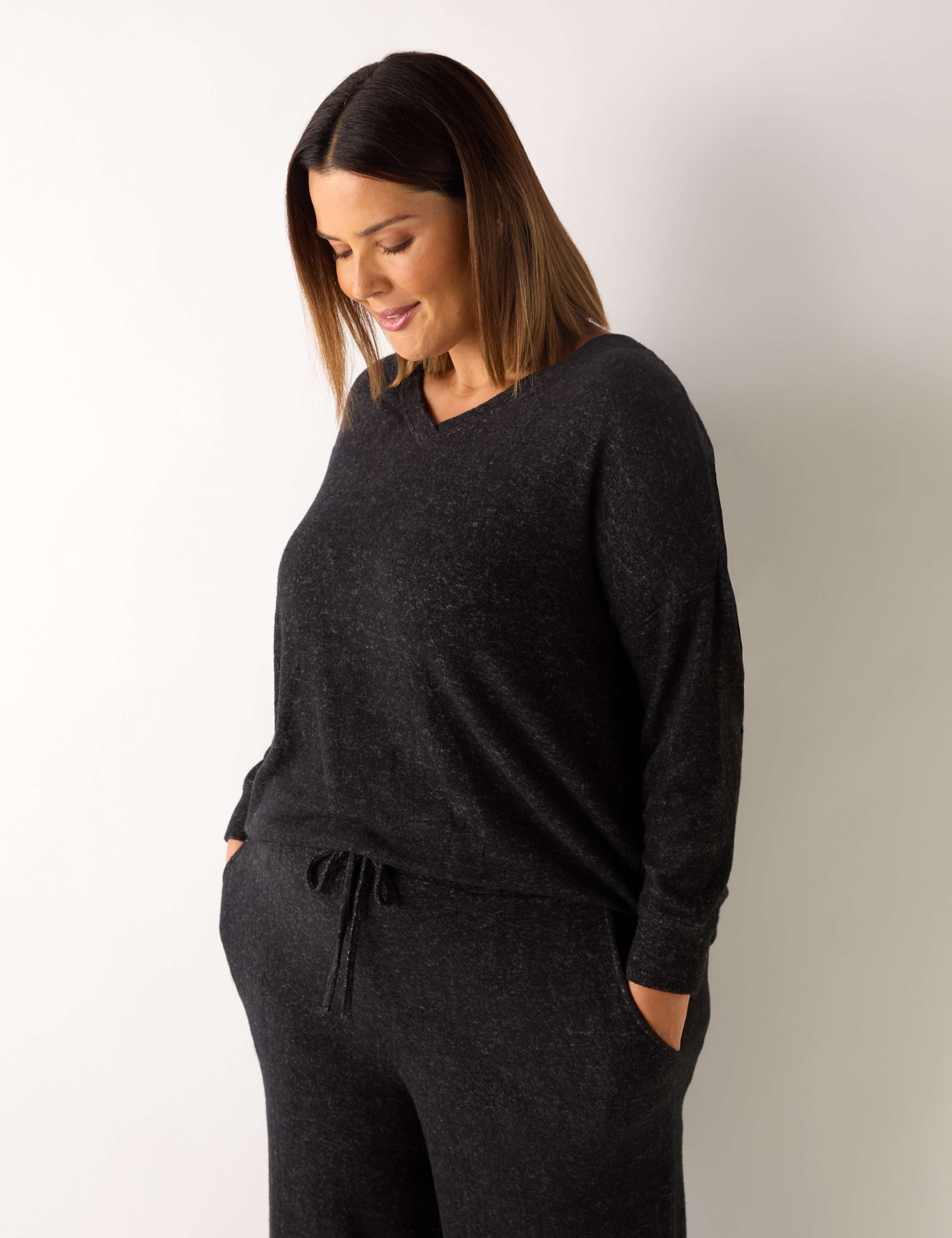 Jersey Soft Touch V-Neck Top 3 of 4