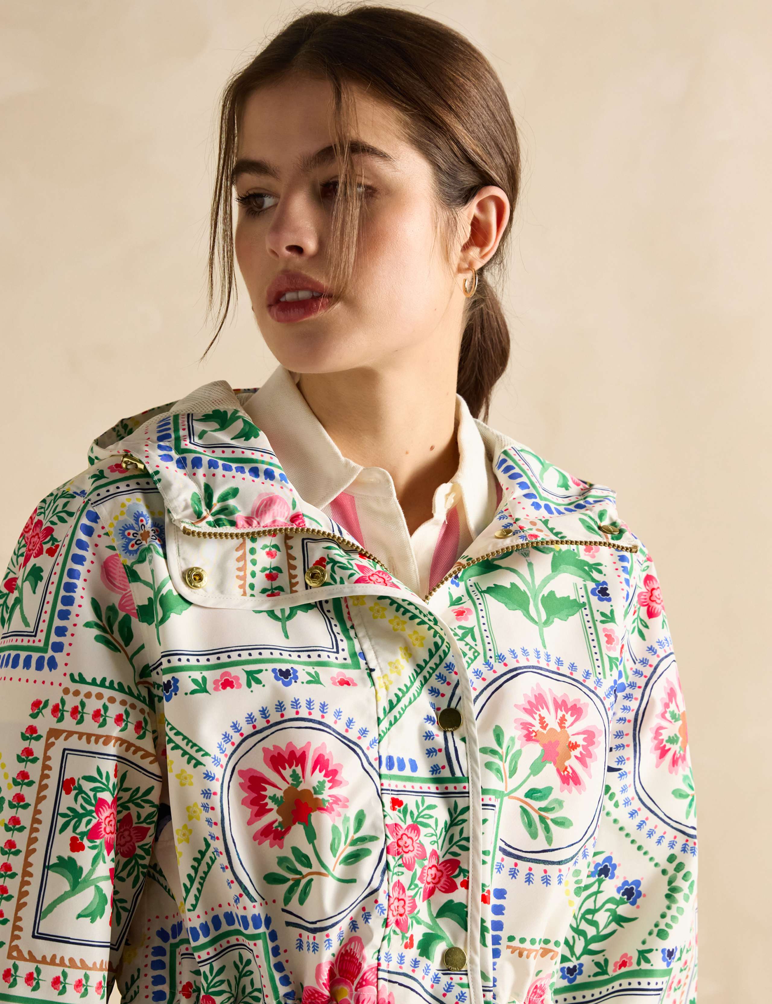 Waterproof Floral Hooded Short Raincoat 5 of 6