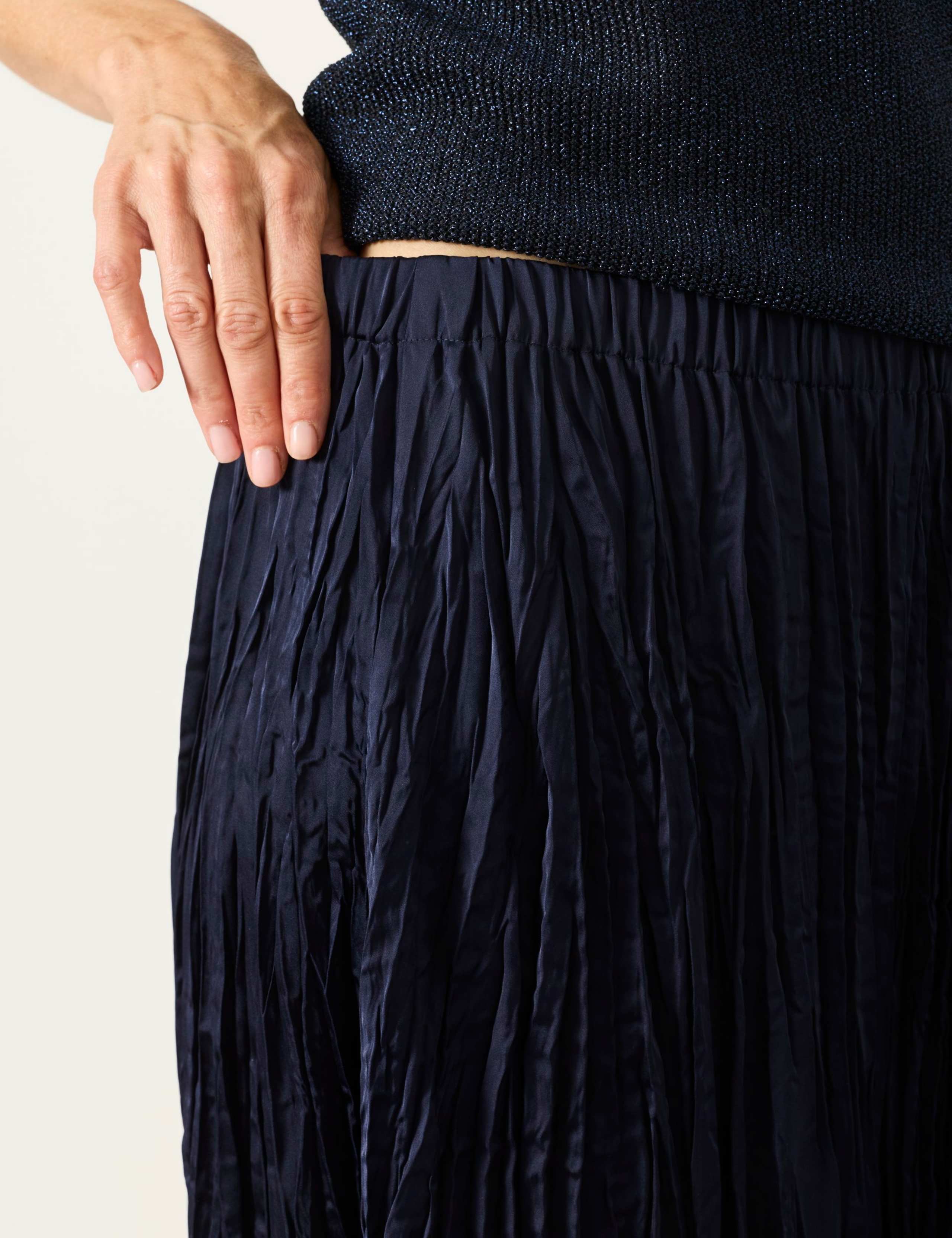 Textured Pleated Midi Skirt 6 of 6