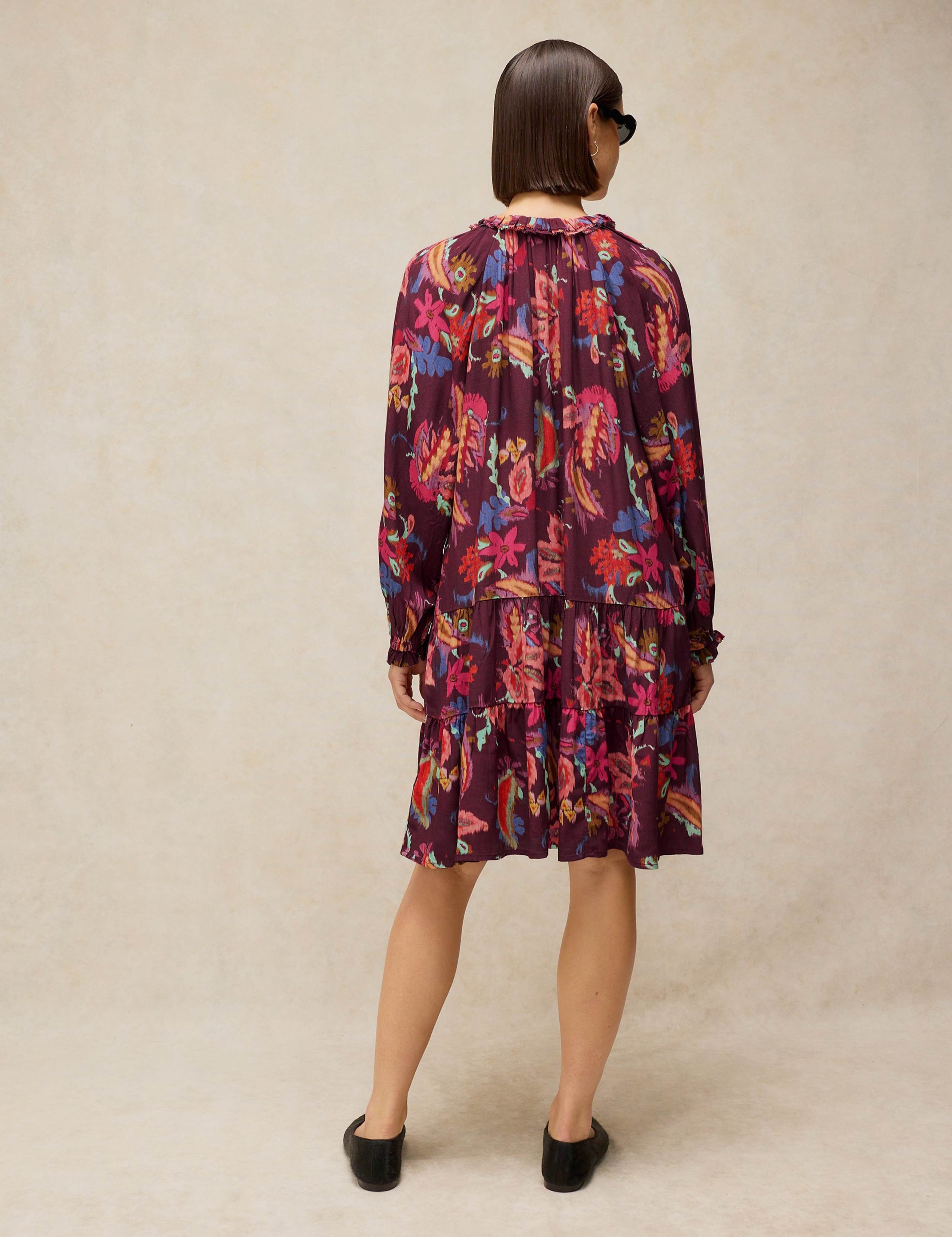 Printed Notch Neck Knee Length Dress 3 of 6