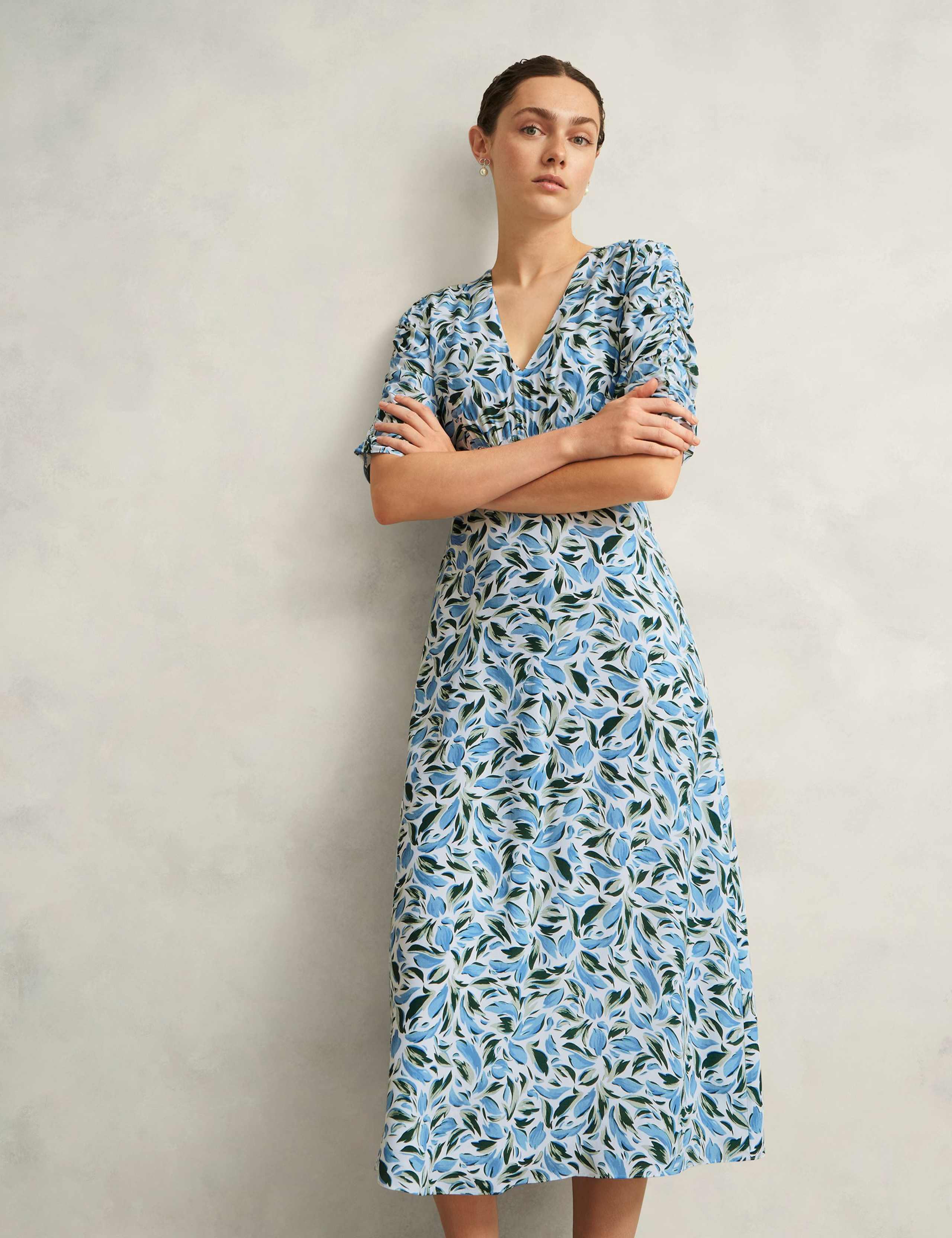 Floral V-Neck Midi Tea Dress 5 of 7