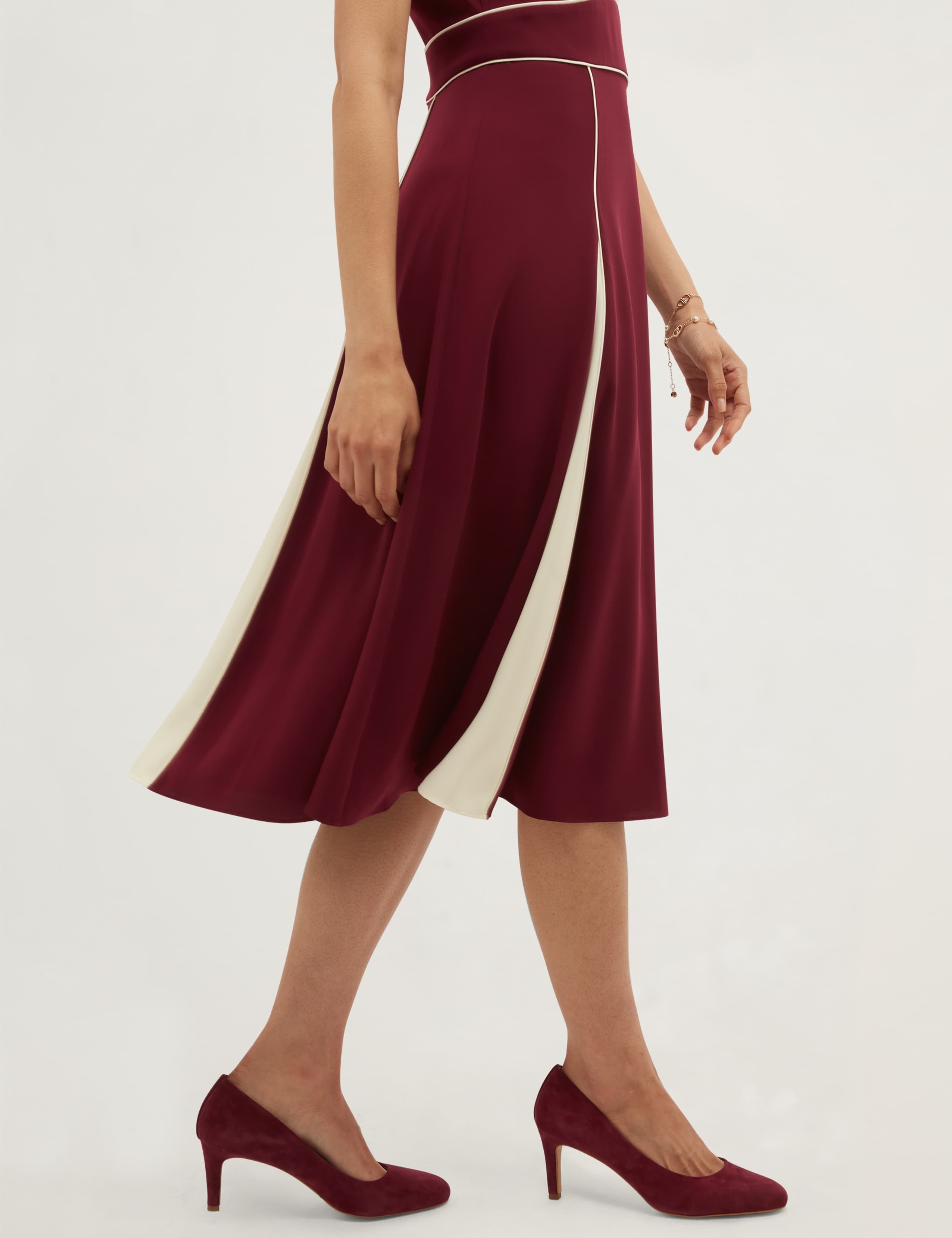 Colour Block Pleated Skater Dress 4 of 5