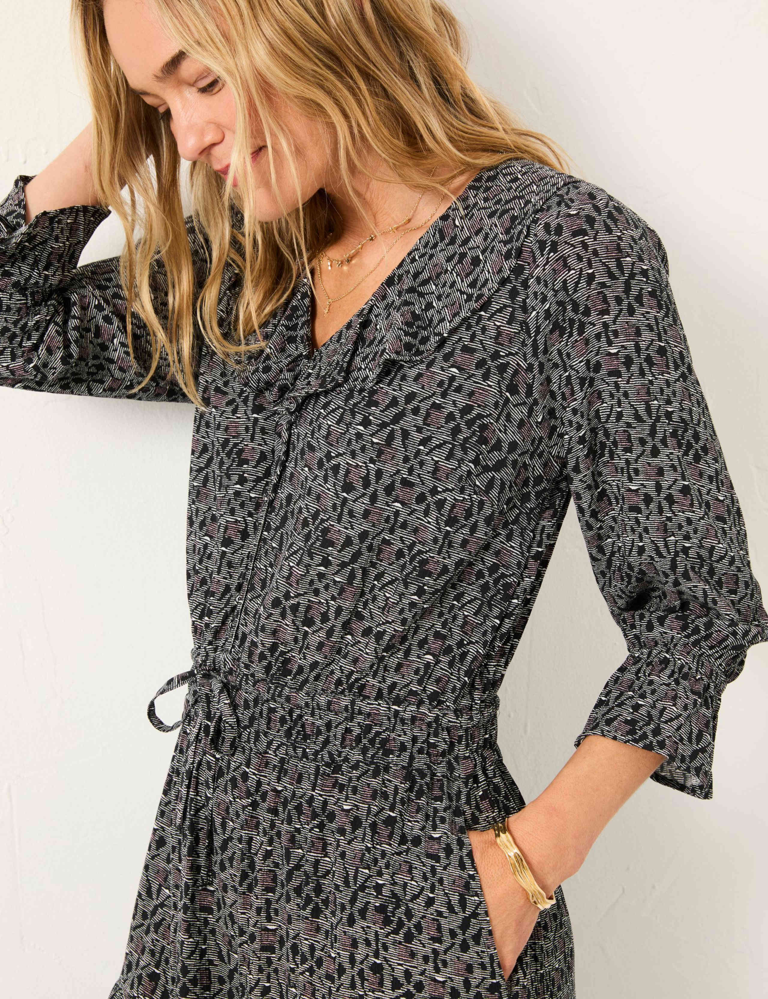 V-Neck Waisted Tiered Dress 6 of 6